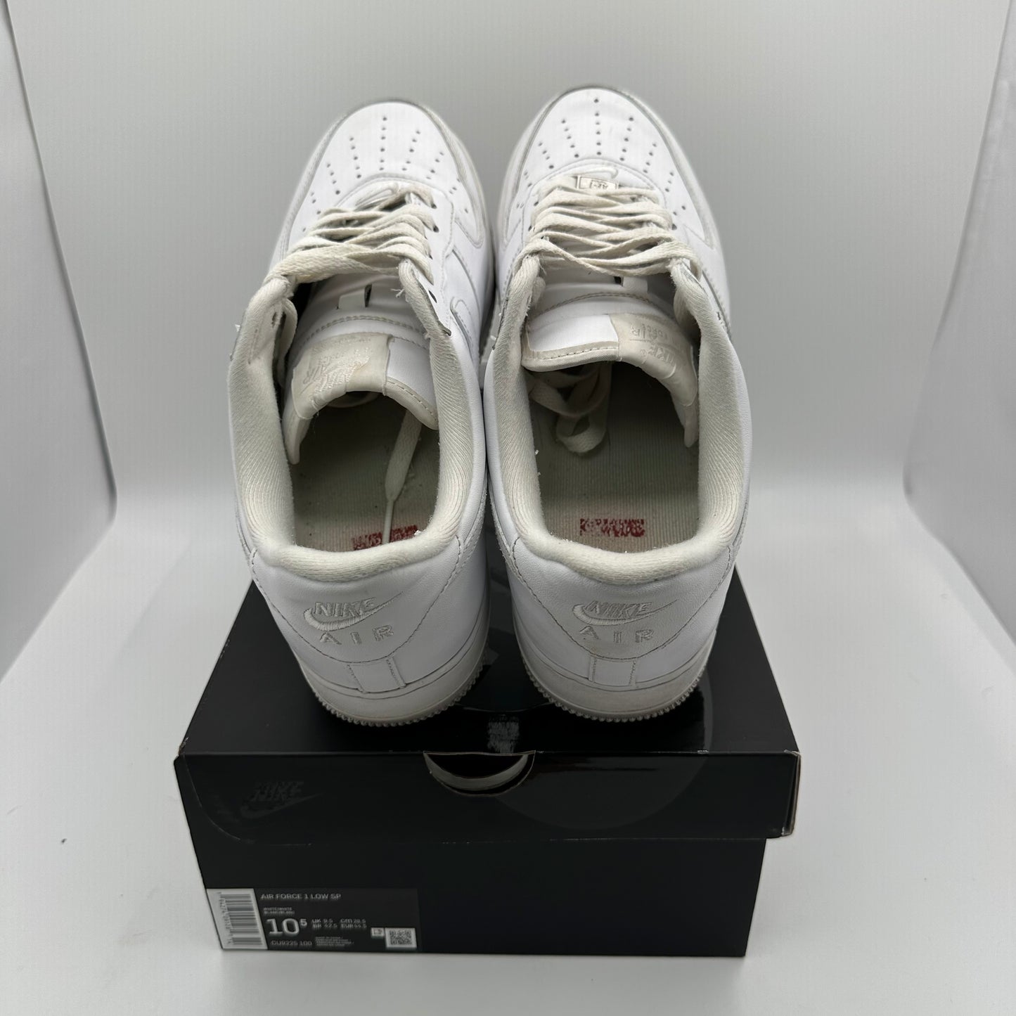 Nike Supreme Air Force One Low White *pre-owned* (Size 10.5)