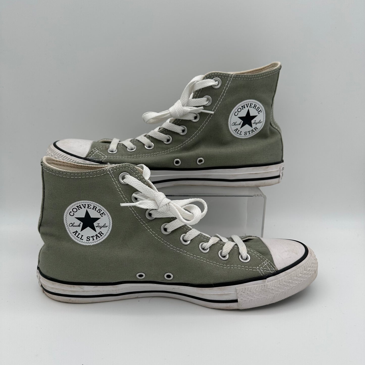 Converse Chuck Taylor High Green *pre-owned* (SIZE 9)