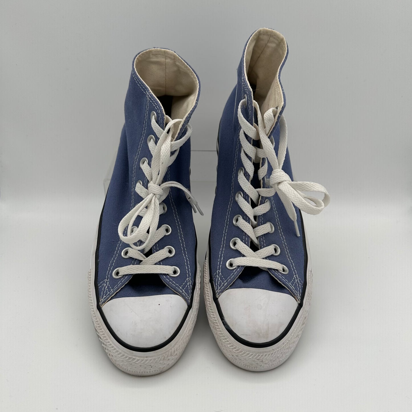 Converse Chuck Taylor High Blue *pre-owned* (SIZE 9)