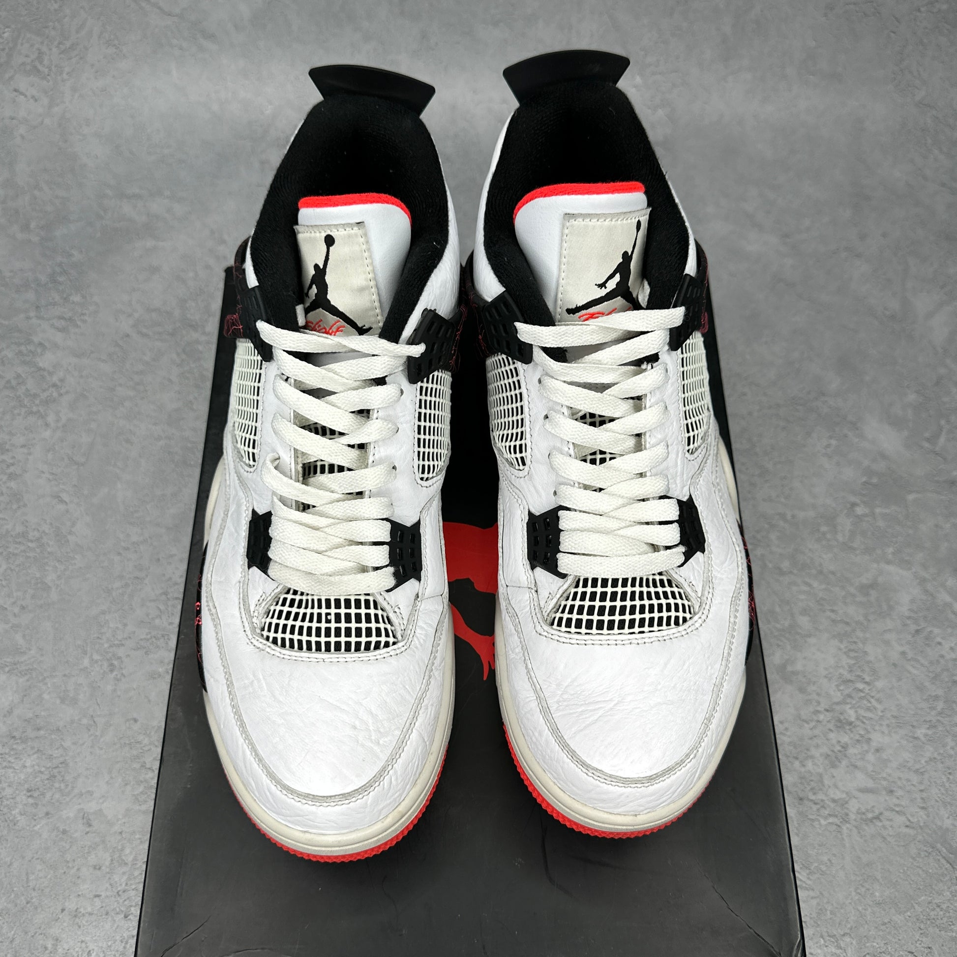 Jordan 4 Retro Flight Nostalgia *pre-owned* SIZE 11.5