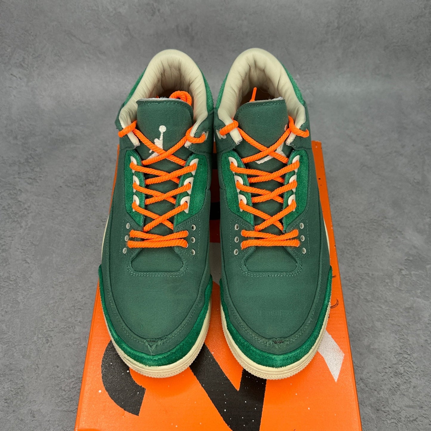 Jordan 3 Retro SP Nina Chanel Abney Bicoastal (Women's) *pre - owned* SIZE 10M/11.5W - Kicks Collective PA - Jordan - FZ7974 - 300 - Women's Shoes - 10M/11.5W - Pre - Owned