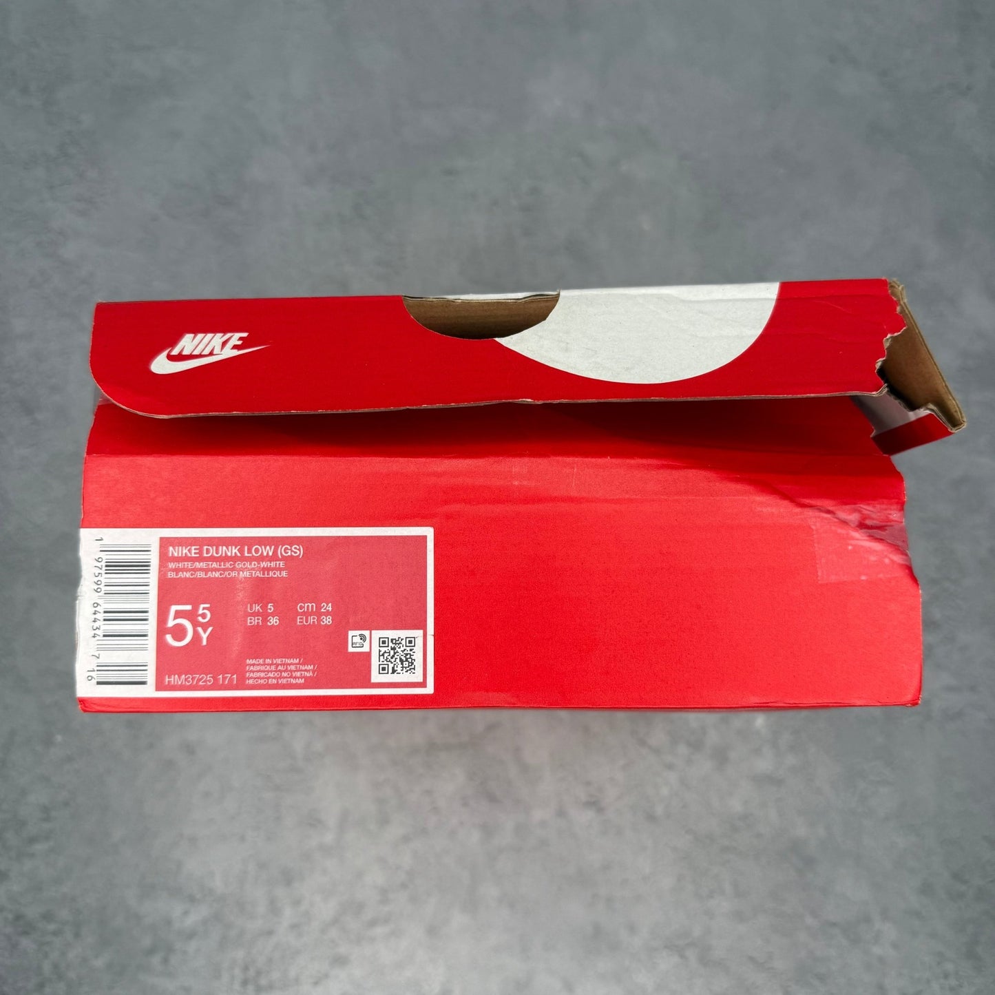 Nike Dunk Low Cacao Wow Gold (GS) *pre - owned* SIZE 5.5Y - Kicks Collective PA - Nike - HM3725-171 - Kid's Shoes - 5.5Y - Pre - Owned