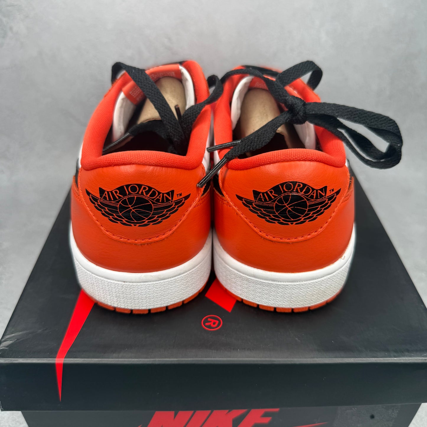 Jordan 1 Low Starfish *pre-owned* SIZE 9
