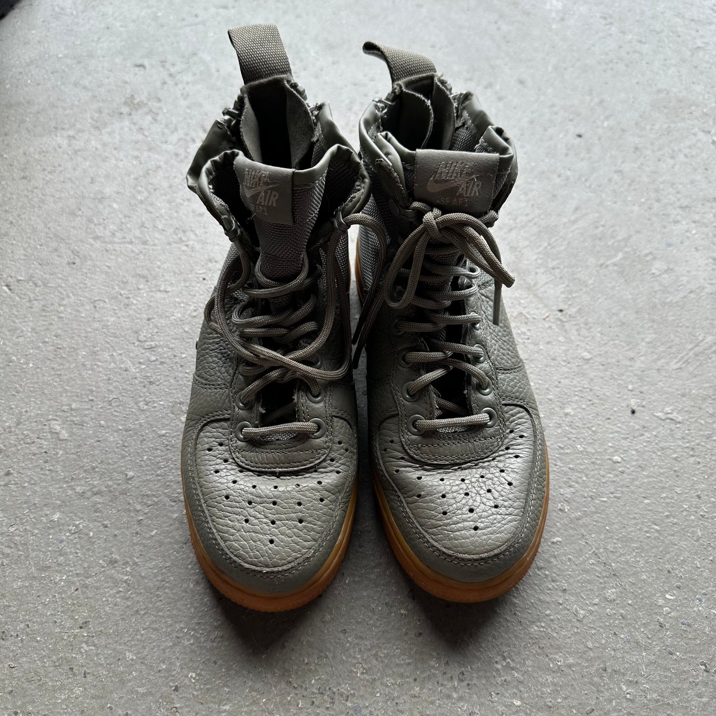 Nike SF Air Force 1 Mid Dark Stucco (Women's) *pre-owned* (Size 6W)