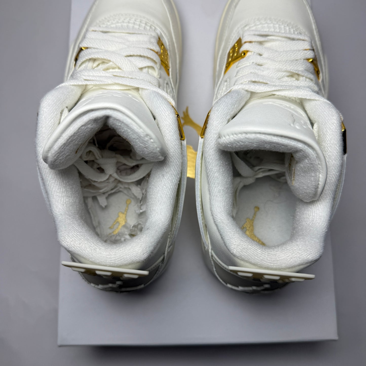 Jordan 4 Retro Metallic Gold (Women's) *Pre-Owned* (SIZE 6.5Y/8W)