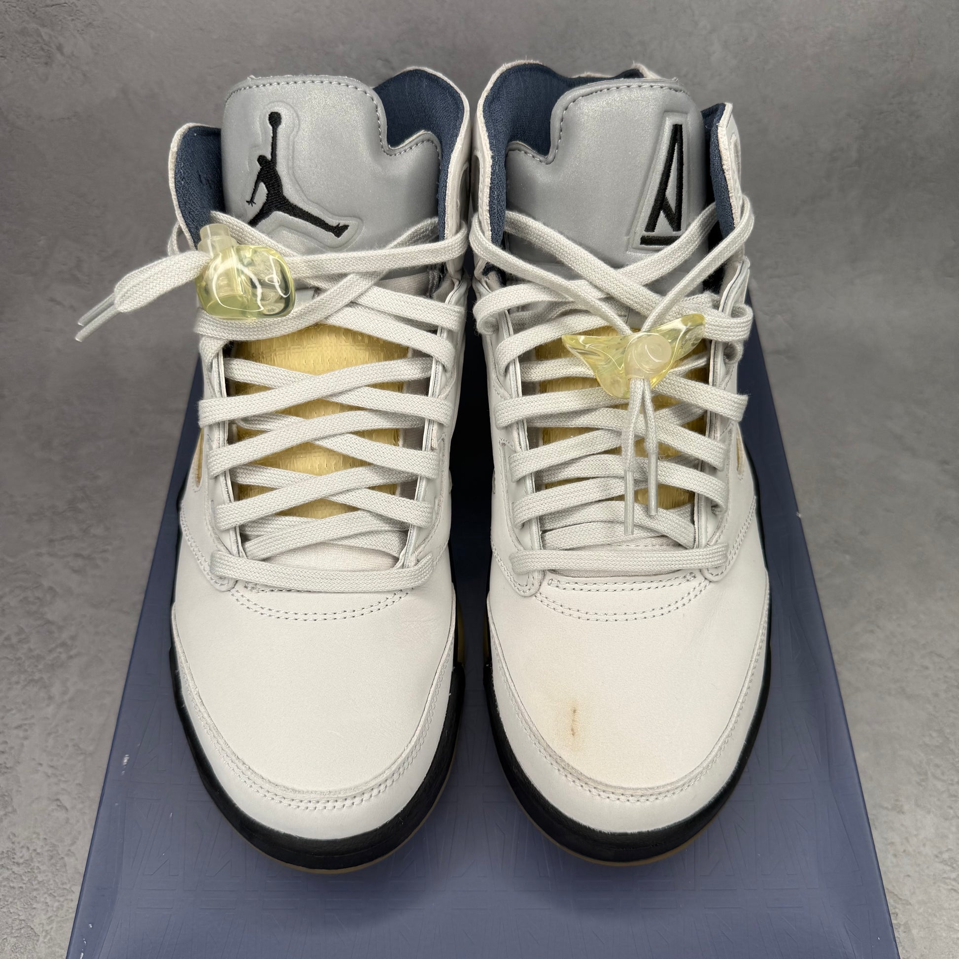 Jordan 5 Retro A Ma Maniére Dawn (Women's) *pre-owned* SIZE 9M