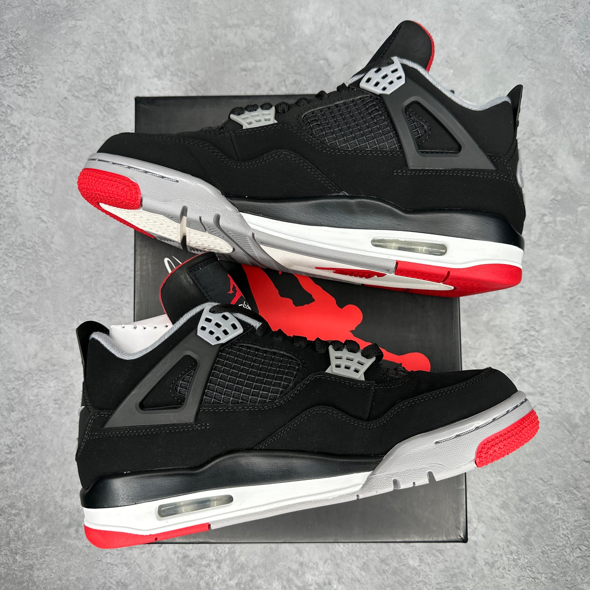 Jordan 4 Retro Bred (2019) *pre-owned* SIZE 9