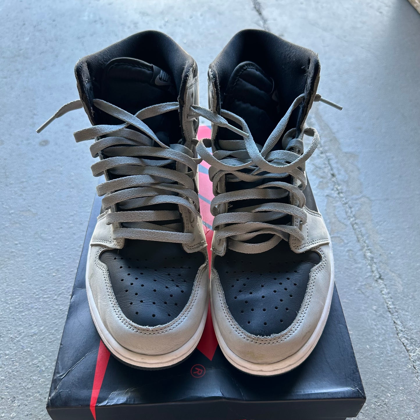 Jordan 1 Retro High Shadow 2.0 *pre-owned* (SIZE 11)