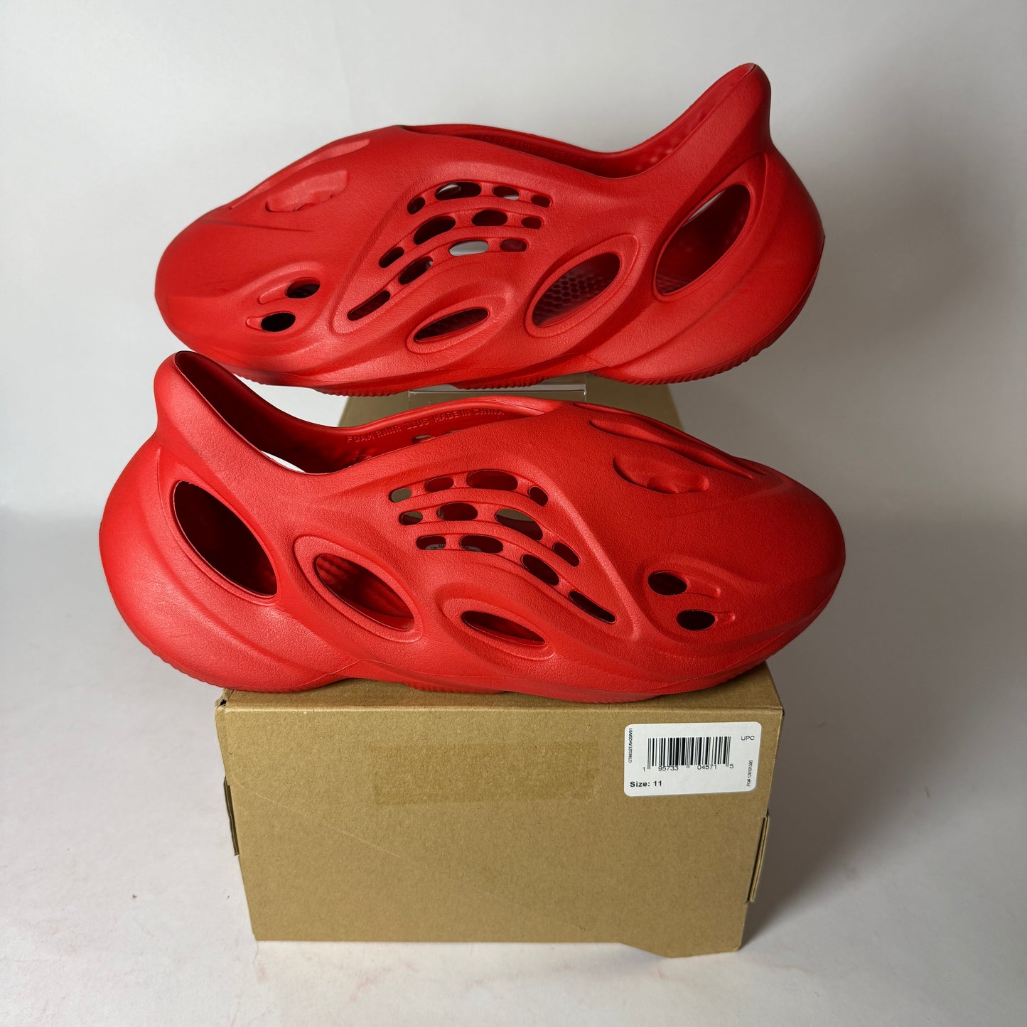 adidas Yeezy Foam Runner Vermillion Red *pre-owned* (SIZE 11) fits small
