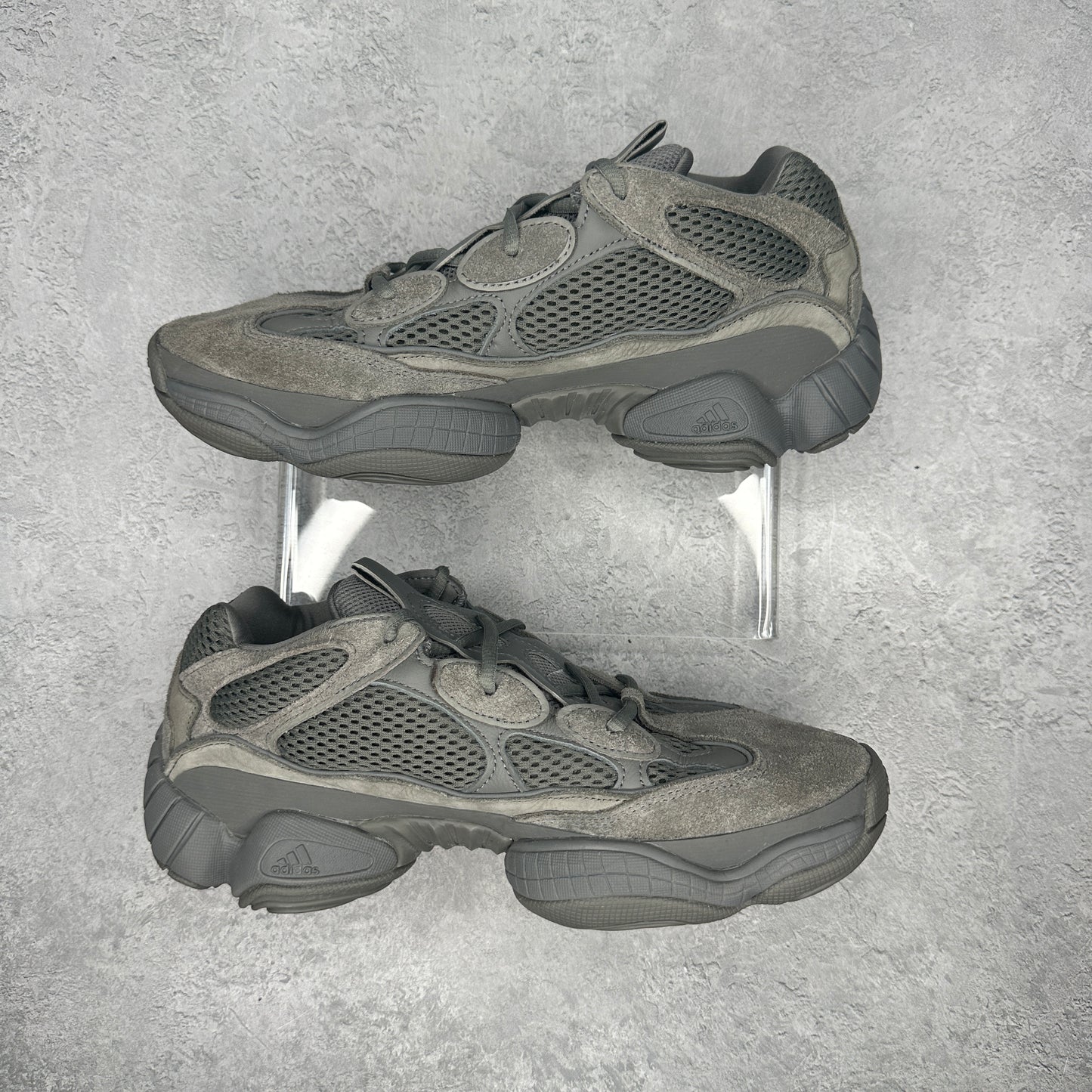 adidas Yeezy 500 Granite *pre-owned* SIZE 9