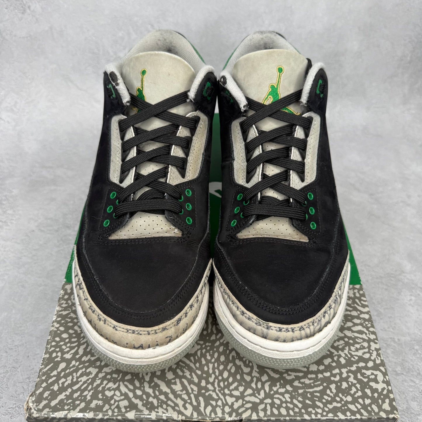 Jordan 3 Retro Pine Green *pre - owned* SIZE 9 - Kicks Collective PA - Jordan - CT8532 - 030 - Men's Shoes - 9M/10.5W - Pre - Owned