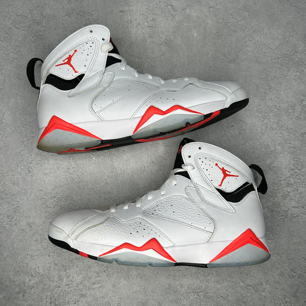 Jordan 7 Retro White Infrared *pre-owned* SIZE 11