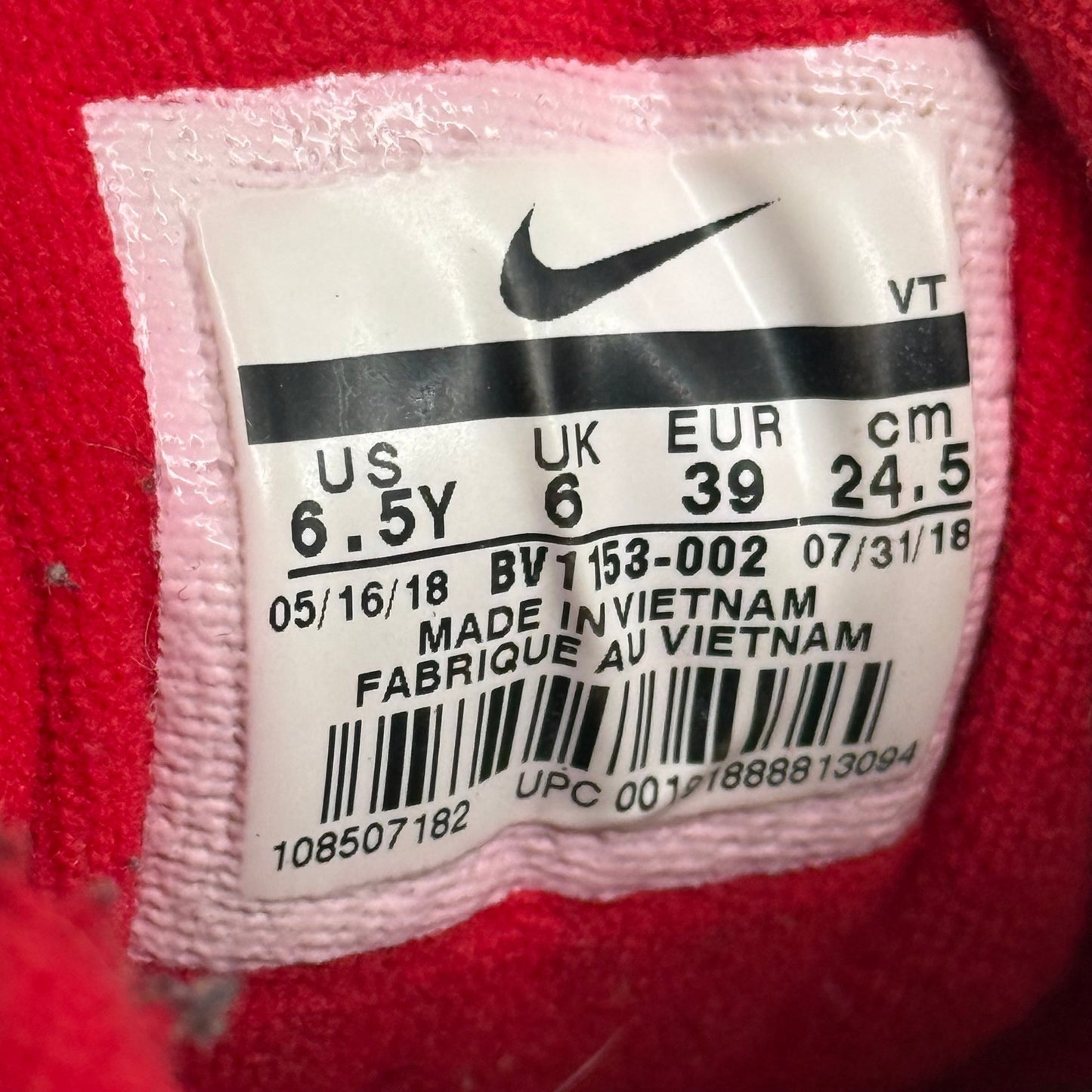 Nike Air VaporMax 97 Atmosphere Grey University Red (GS) *pre - owned* SIZE 6.5Y - Kicks Collective PA - Nike - BV1153-002 - Kid's Shoes - 6.5Y - Pre - Owned - No Box
