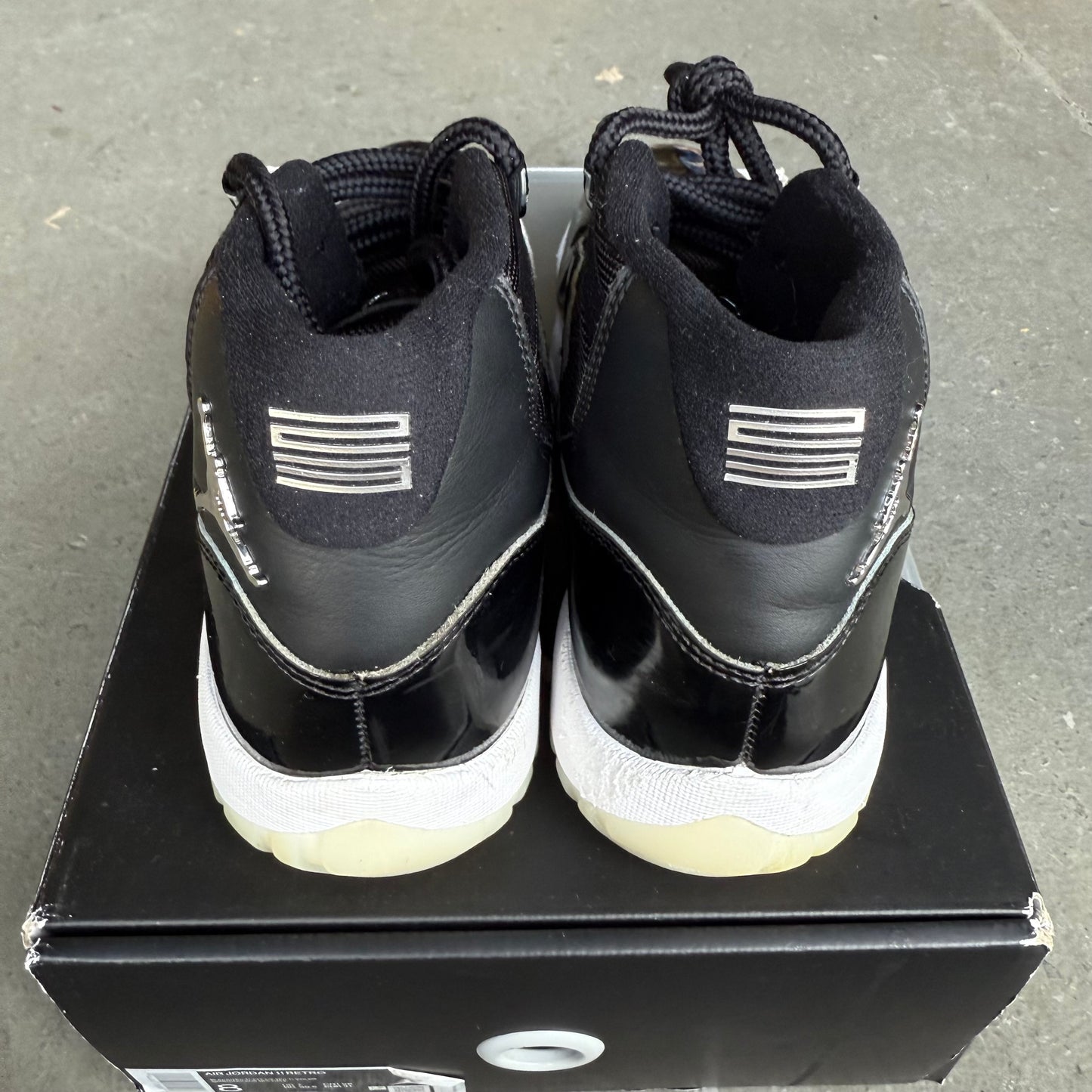 Jordan 11 Retro Jubilee 25th Anniversary *pre-owned* (SIZE 8)