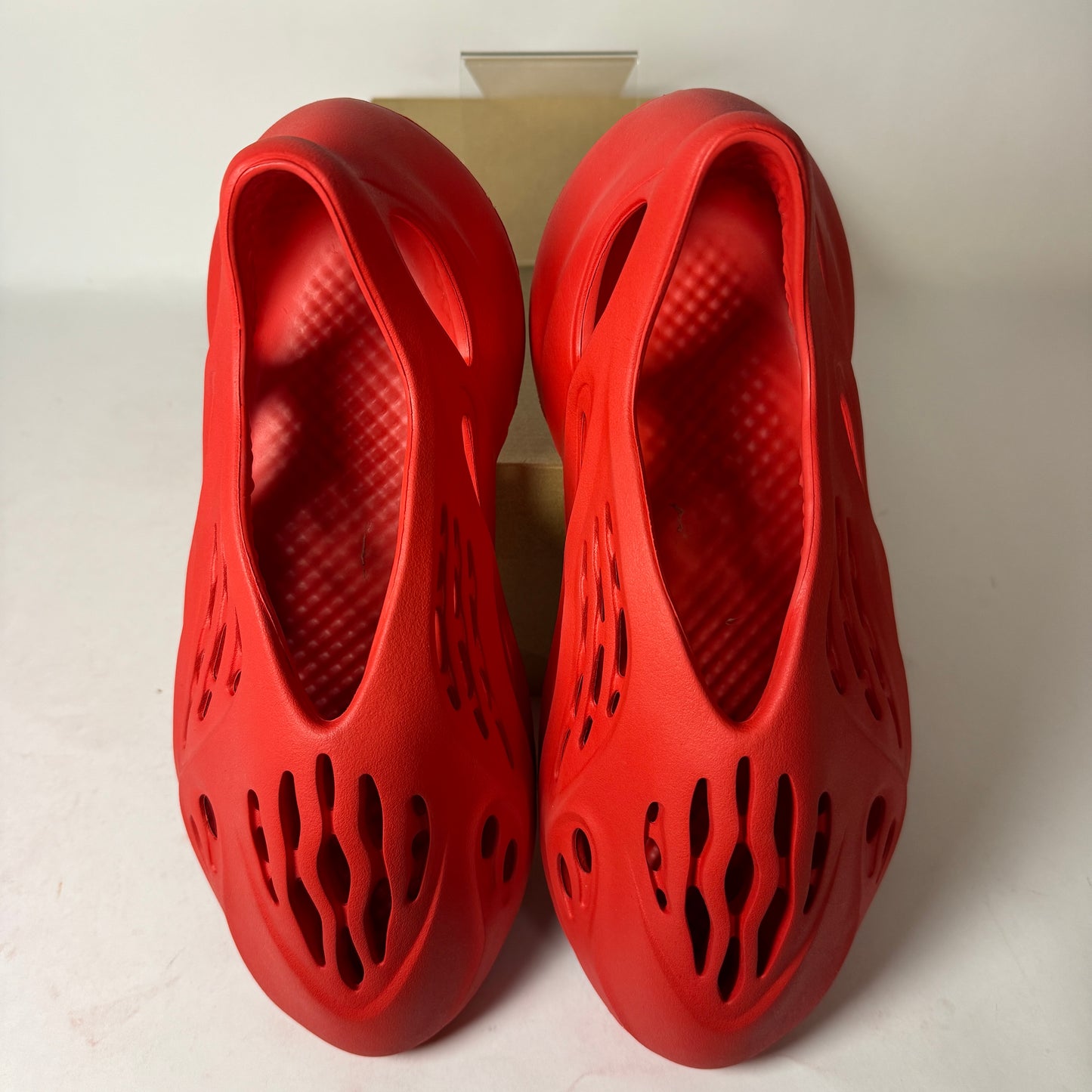 adidas Yeezy Foam Runner Vermillion Red *pre-owned* (SIZE 11) fits small