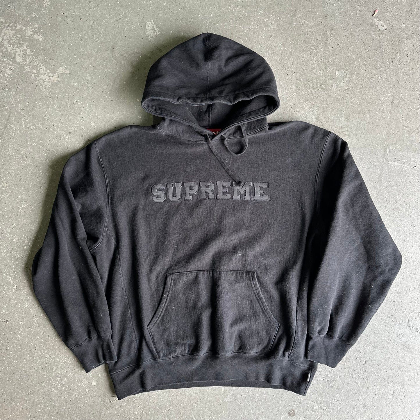 Supreme Collegiate Hooded Sweatshirt 'Black' *pre-owned* (SIZE XL)