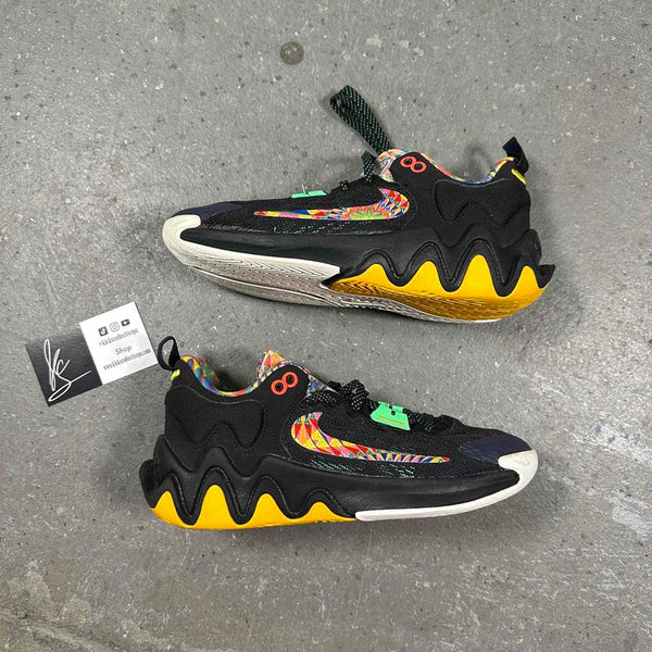 Nike Giannis Immortality 2 Kaleidoscope (GS) *pre-owned* SIZE 5.5Y