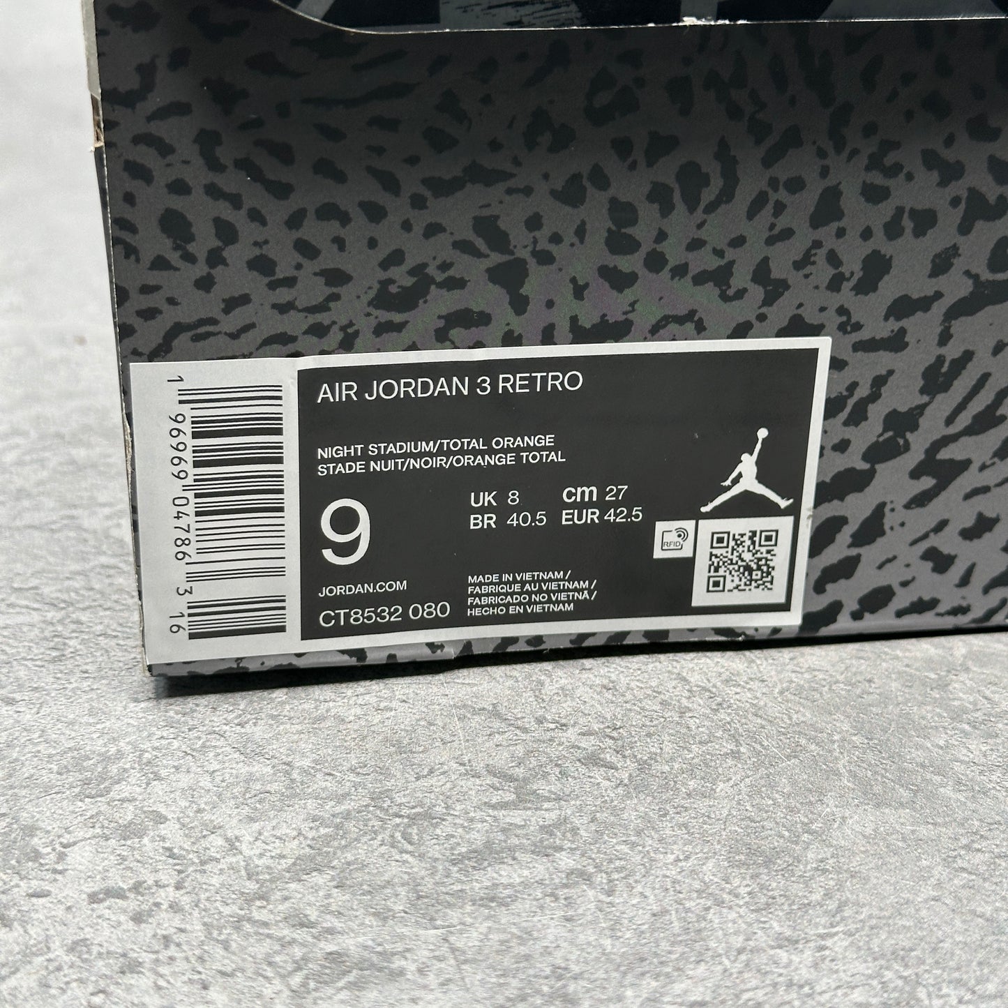 Jordan 3 Retro Fear Pack (2023) VNDS *pre-owned* SIZE 9