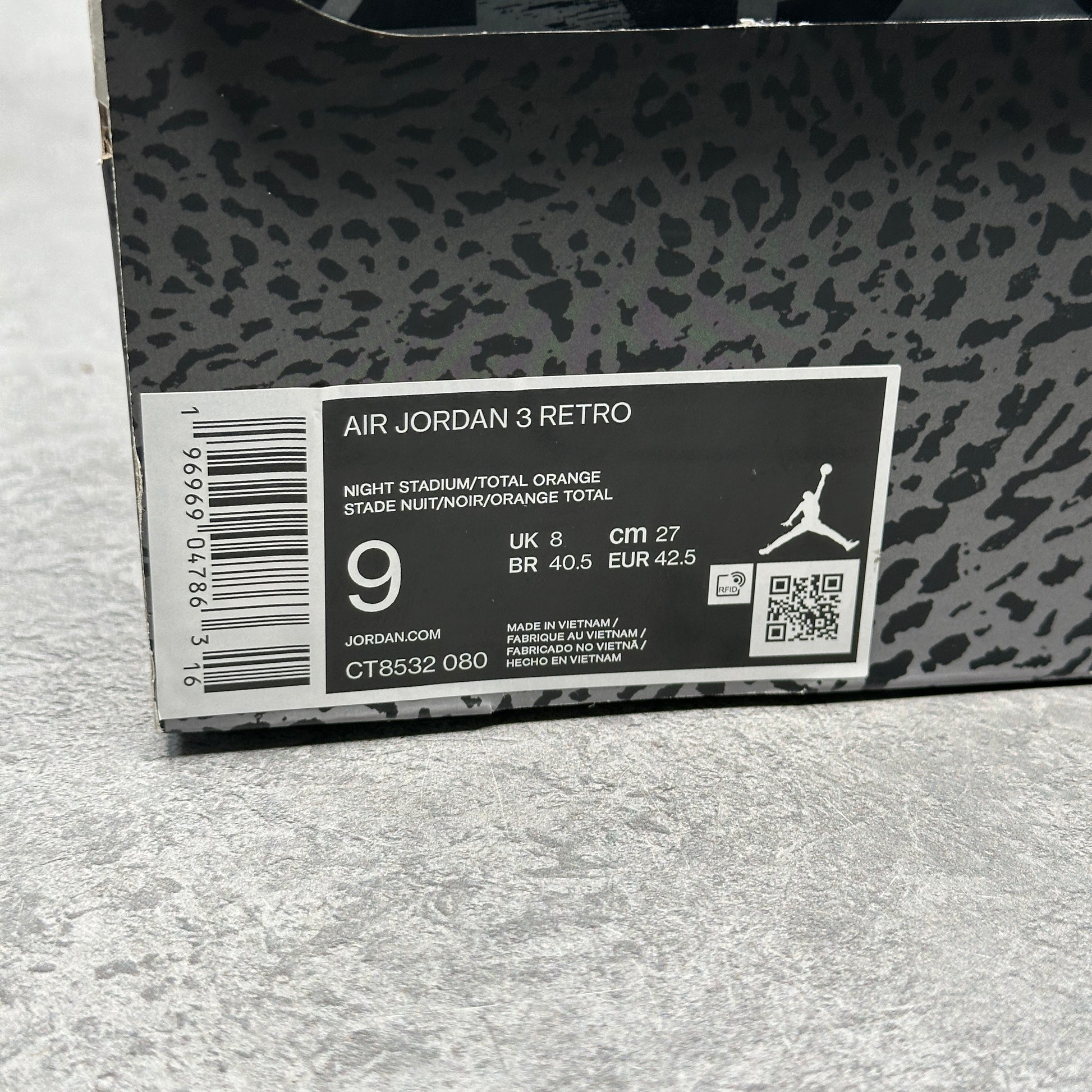Jordan 3 Retro Fear Pack (2023) VNDS *pre-owned* SIZE 9