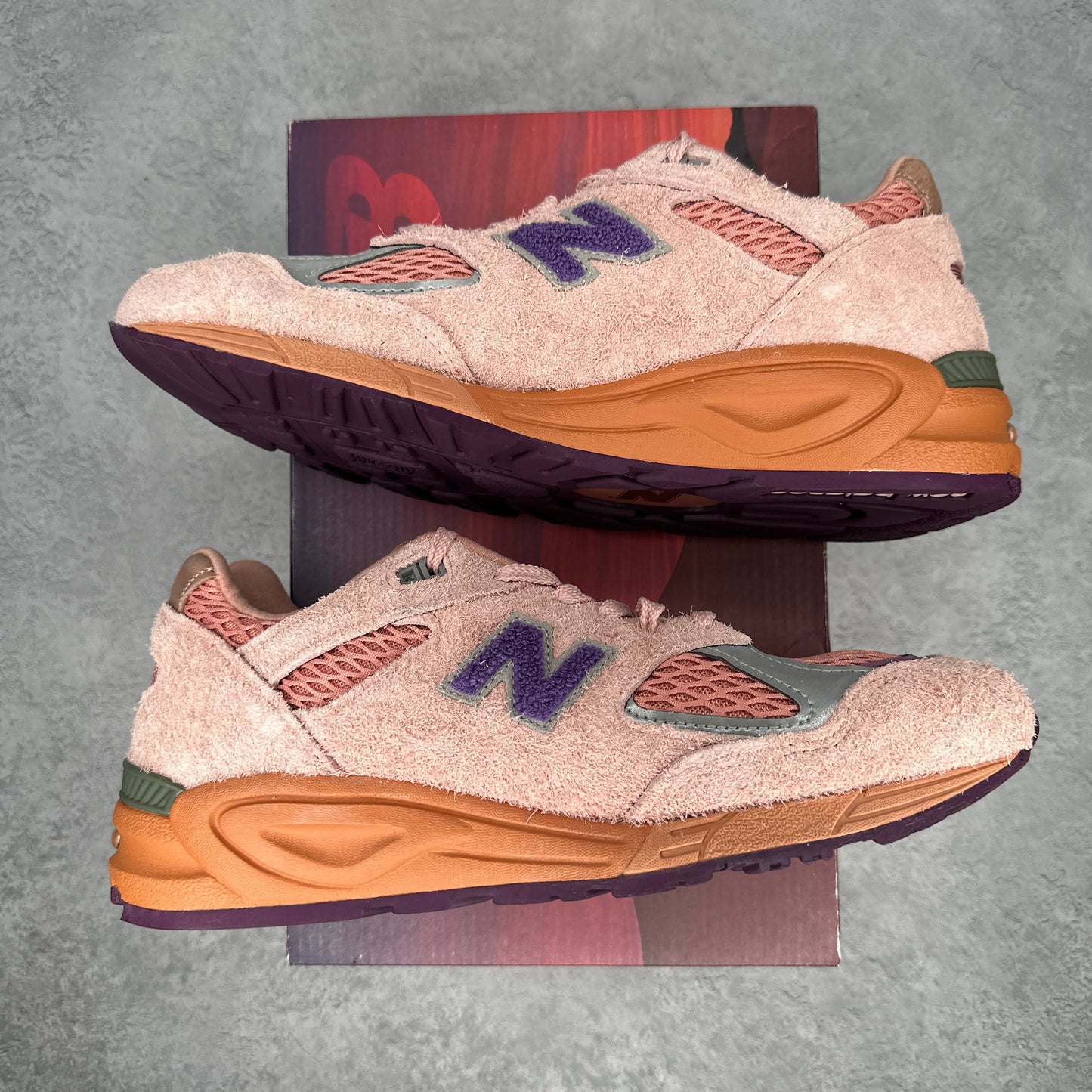 New Balance 990v2 Salehe Bembury Sand Be The Time PADS *pre-owned* SIZE 10