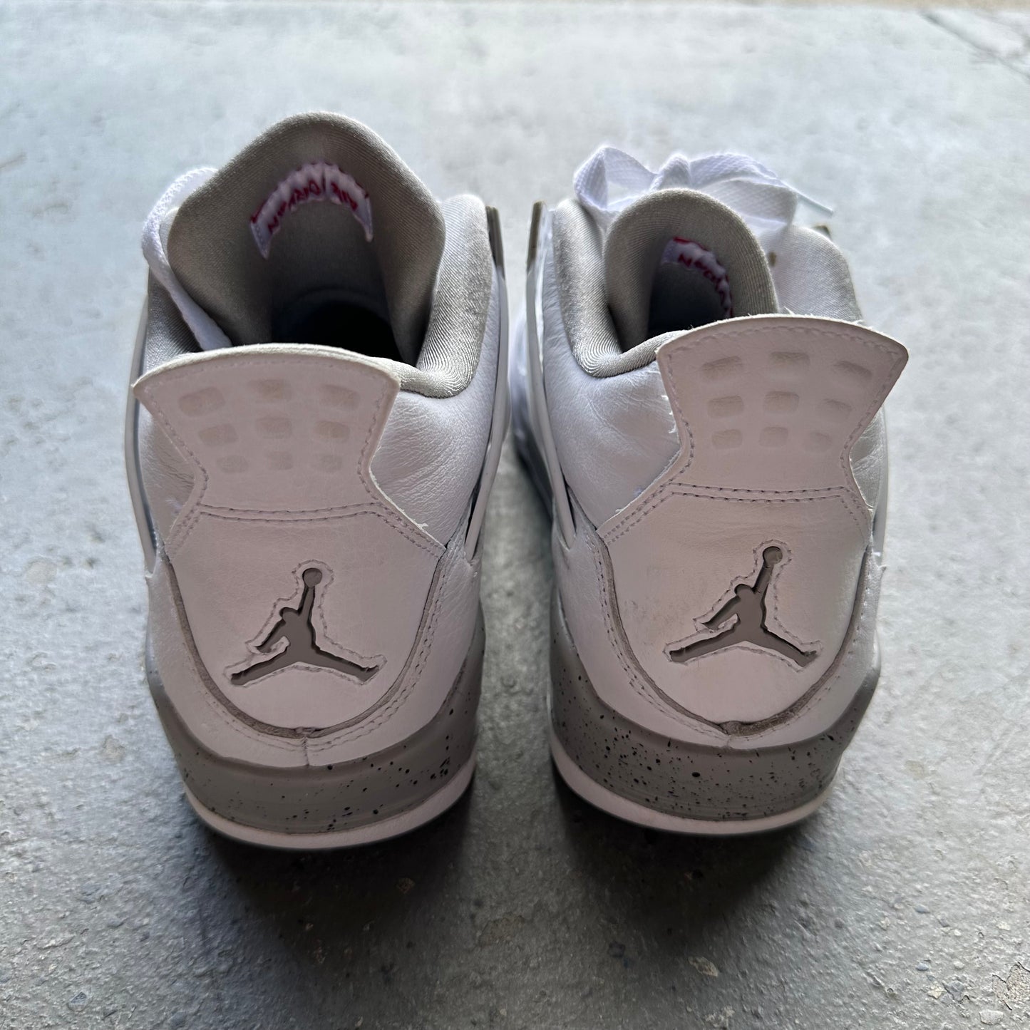 Jordan 4 Retro White Oreo (2021) (GS) *pre-owned* (SIZE 7Y)