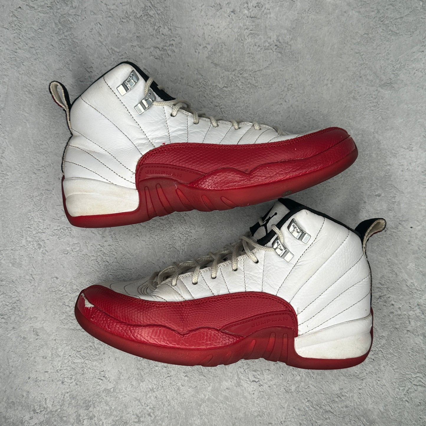 Jordan 12 Retro Cherry (2023) (GS) *pre-owned* SIZE 5Y