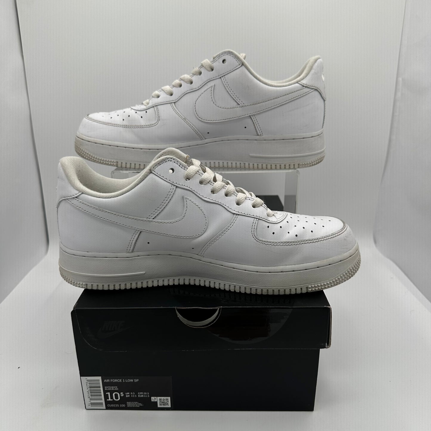 Nike Supreme Air Force One Low White *pre-owned* (Size 10.5)
