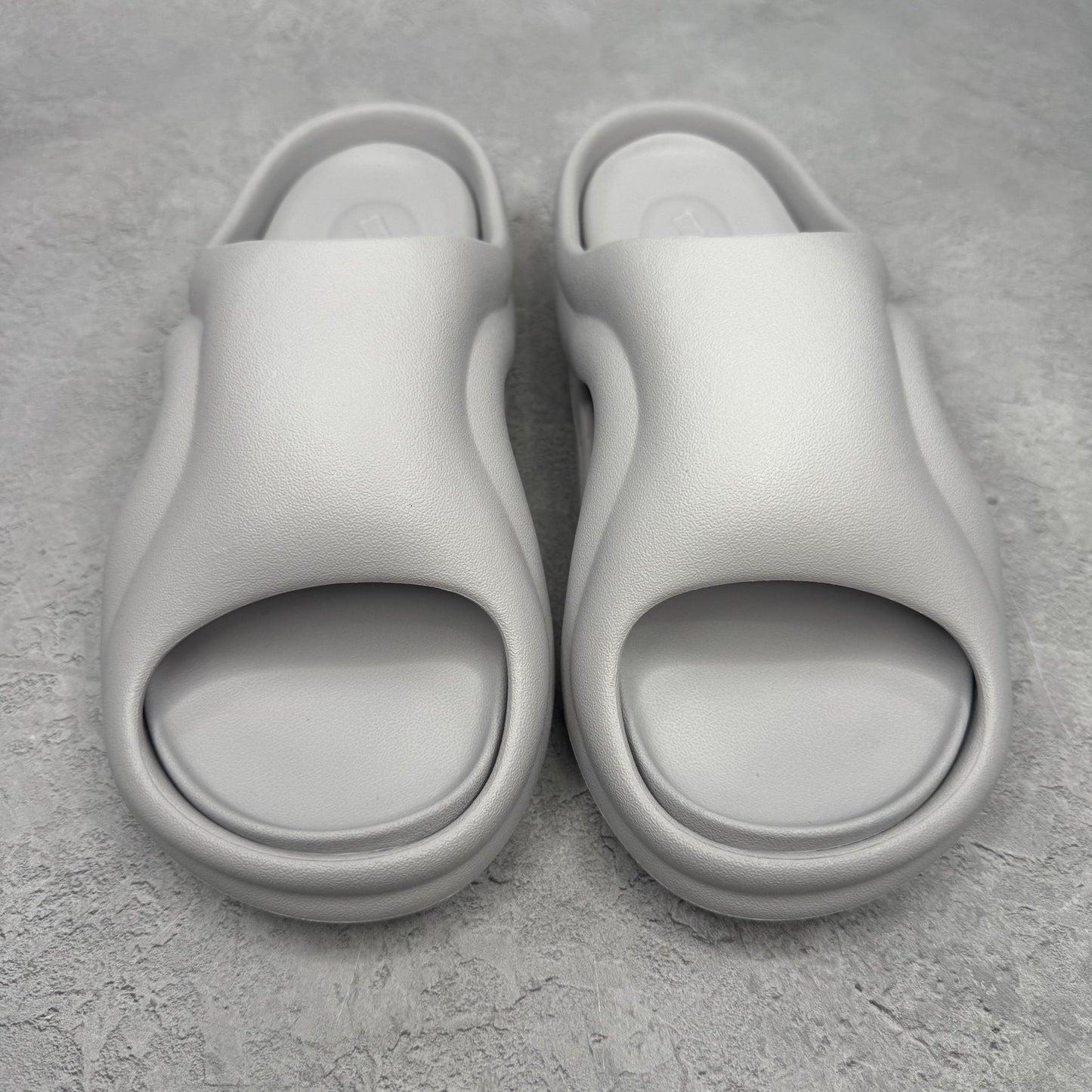 SKYLRK Beach Slide Factory Grey - Kicks Collective PA - SKYLRK - SLF003 - 1006 - 11 - Men's Shoes - 11M/12.5W - Brand New