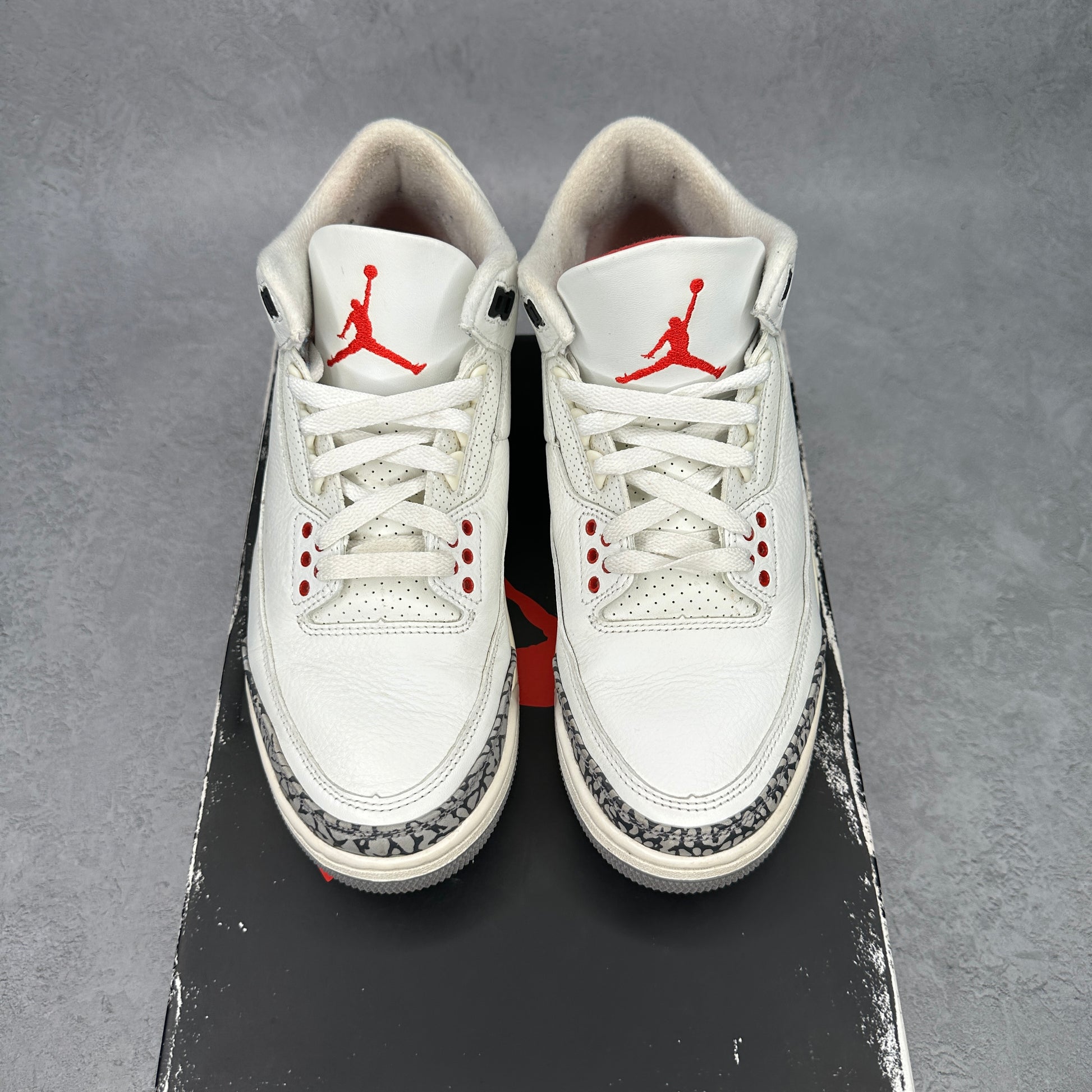 Jordan 3 Retro White Cement Reimagined *pre-owned* SIZE 8