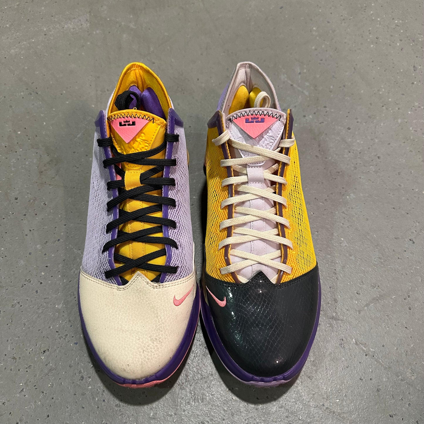 Nike LeBron 19 Low Mismatch *pre-owned* (SIZE 12)