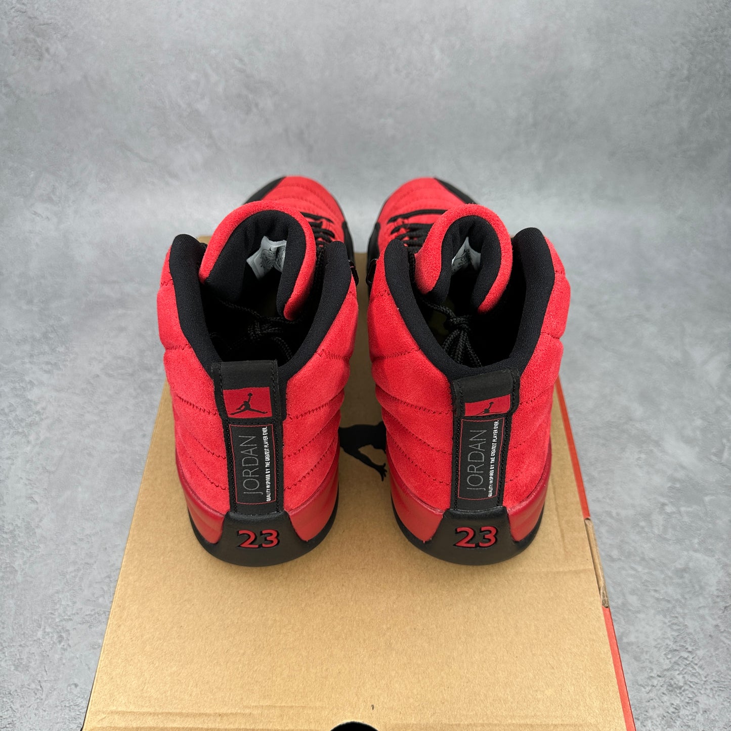 Jordan 12 Retro Reverse Flu Game *pre-owned* SIZE 9