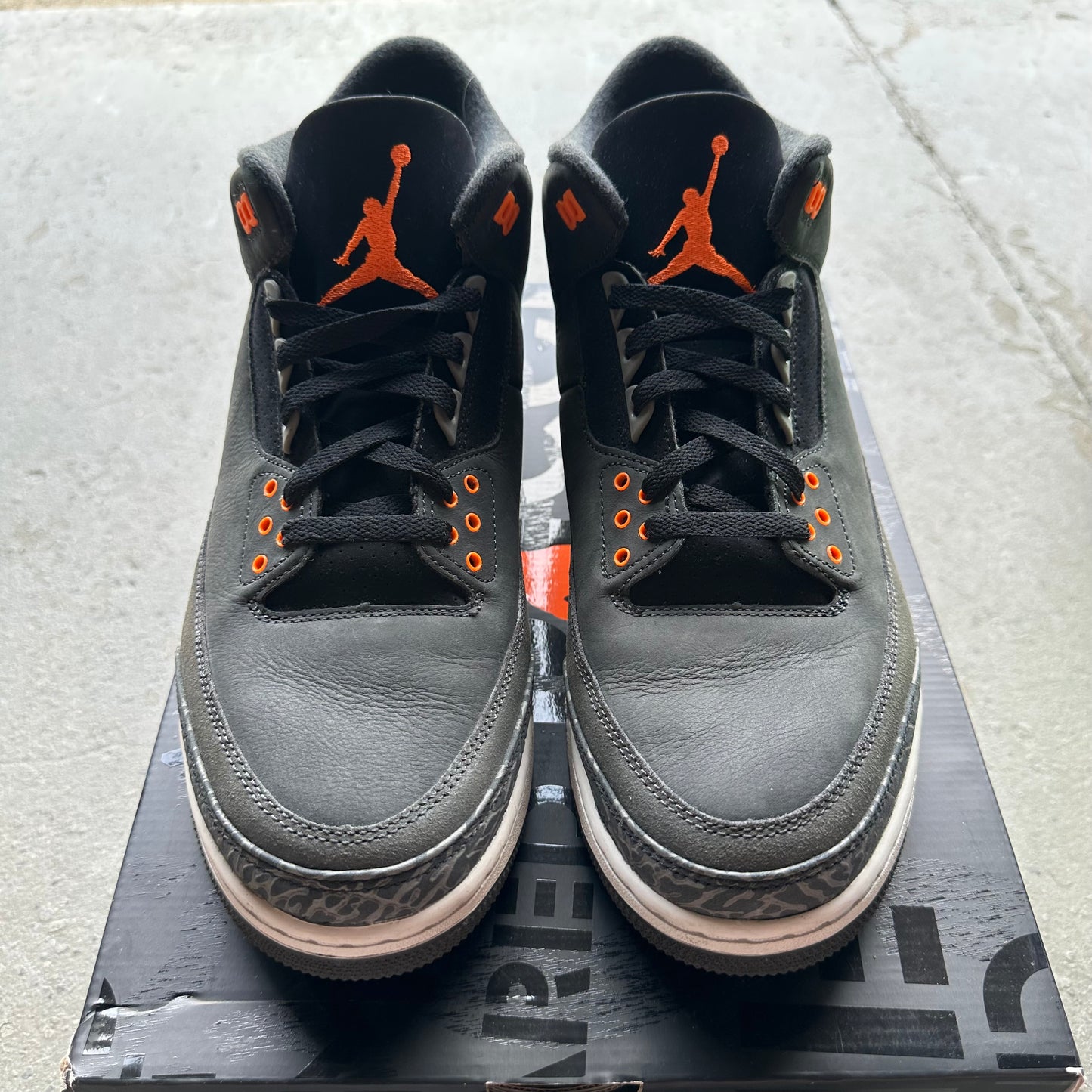Jordan 3 Retro Fear Pack (2023) *pre-owned* (SIZE 13)