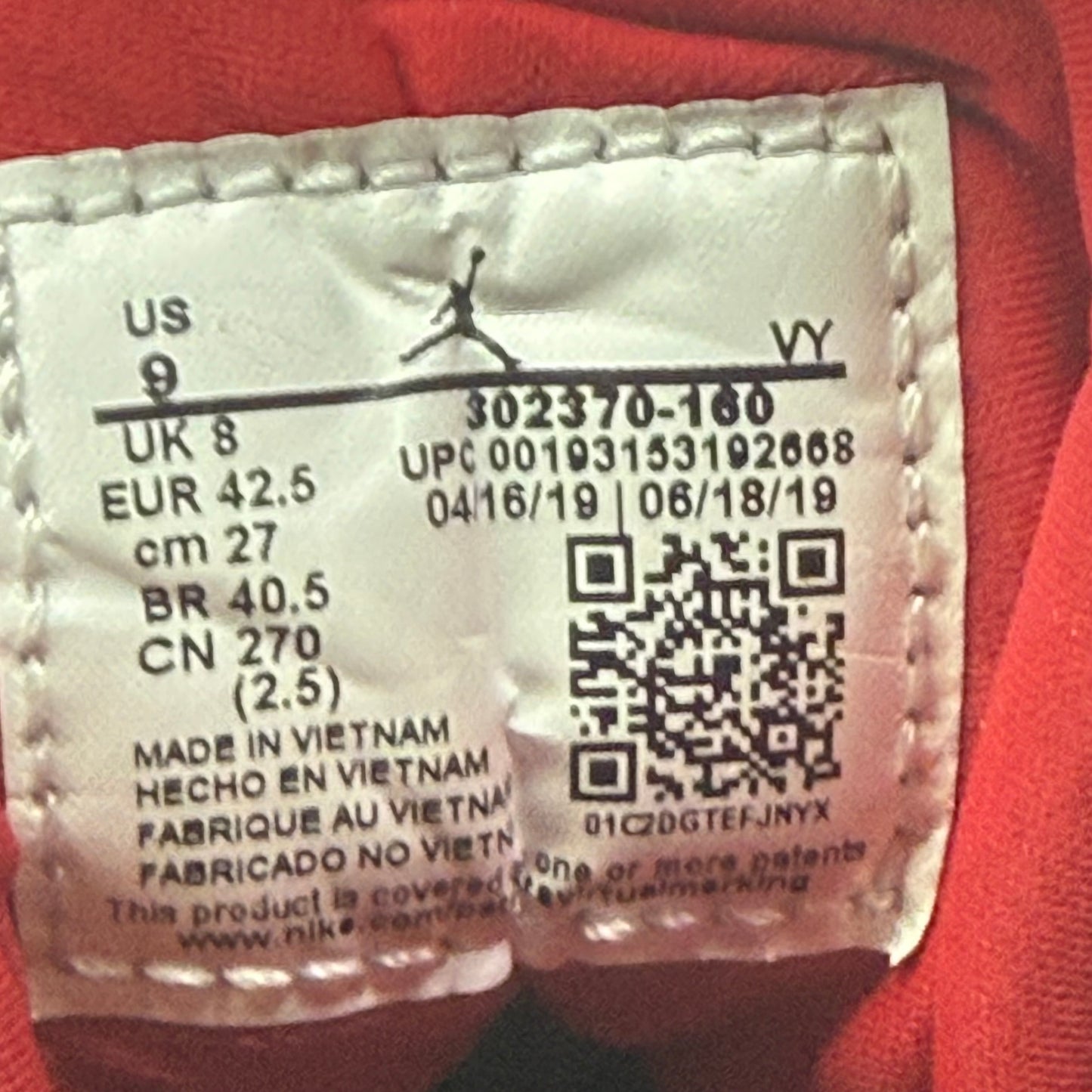 Jordan 9 Retro White Gym Red *pre-owned* SIZE 9