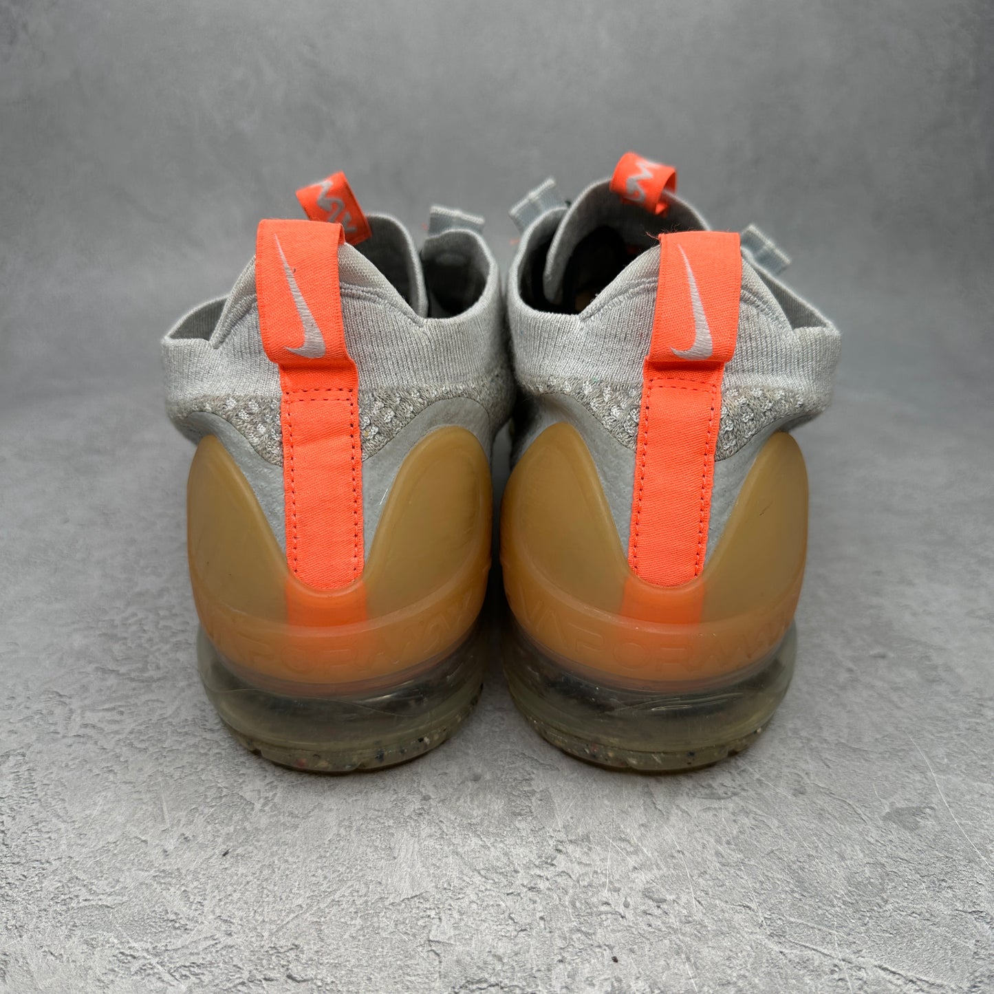Nike Air VaporMax 2021 FK Grey Fog Bright Mango *pre-owned* SIZE 13
