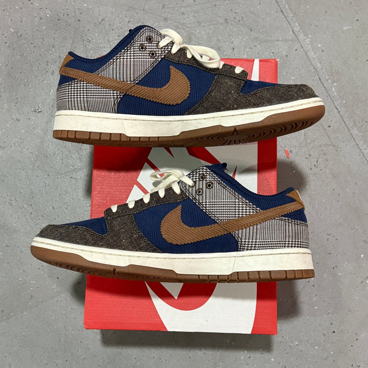 Nike Dunk Low Tweed Midnight Navy Corduroy *pre-owned* (SIZE 12)