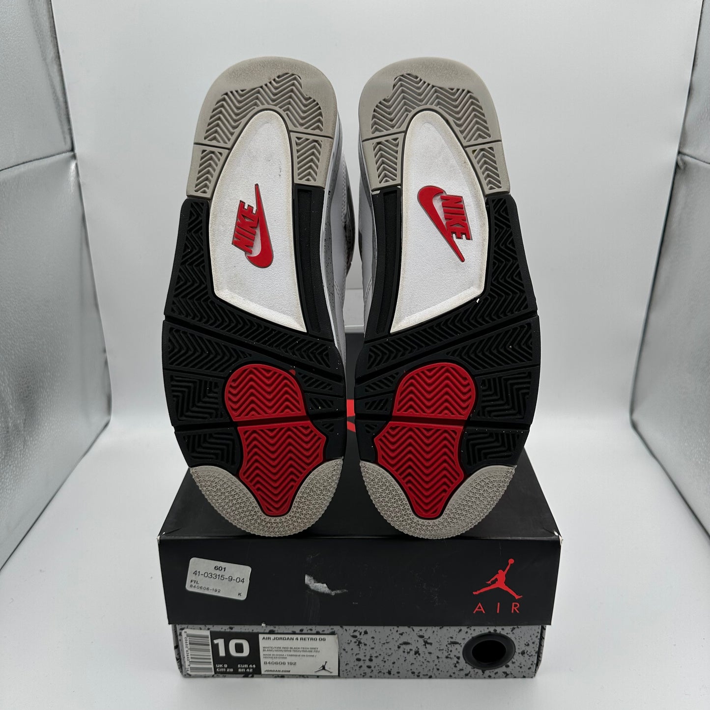 Jordan 4 Retro White Cement (2016) *pre-owned* (SIZE 10)
