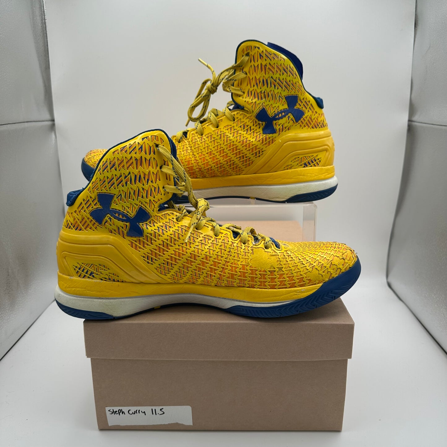 Under Armor Stephen Curry Blue Yellow Basketball Sneakers *pre-owned* (SIZE 11.5)