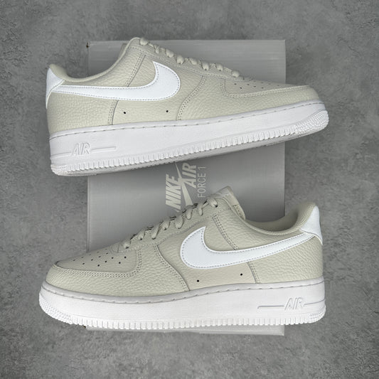 Nike Air Force 1 Low '07 Light Bone White VNDS *pre-owned* SIZE 9