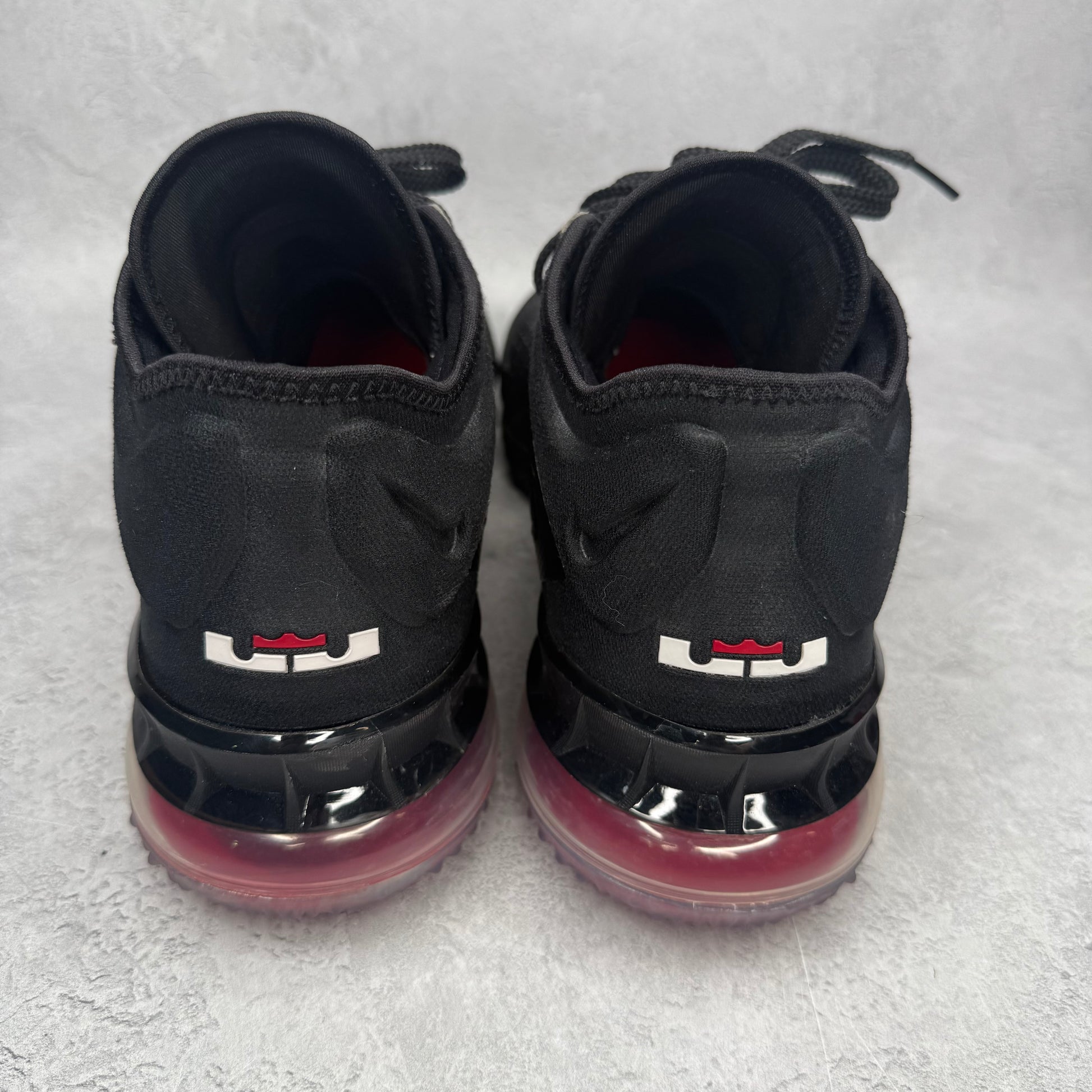 Nike LeBron 18 Low Black Red *pre-owned* SIZE 12
