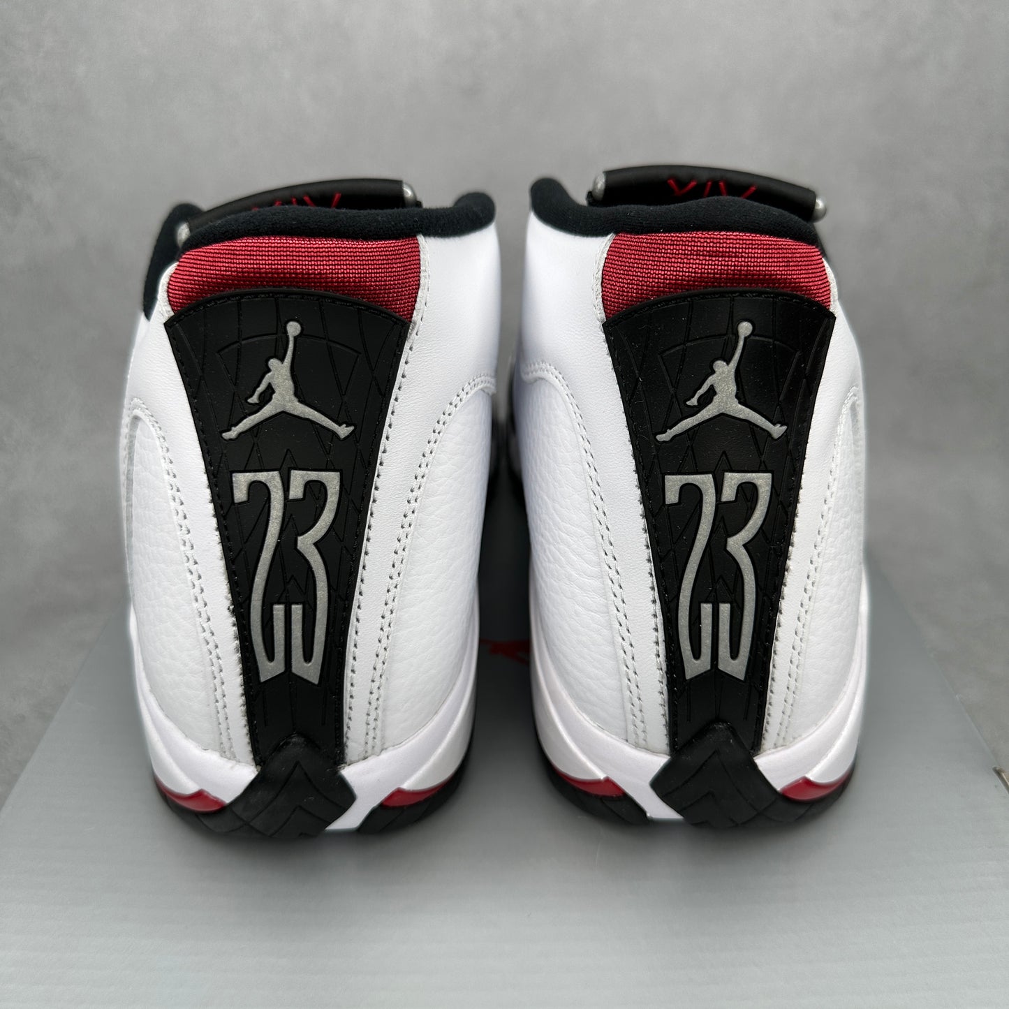Jordan 14 Retro Black Toe (2024)