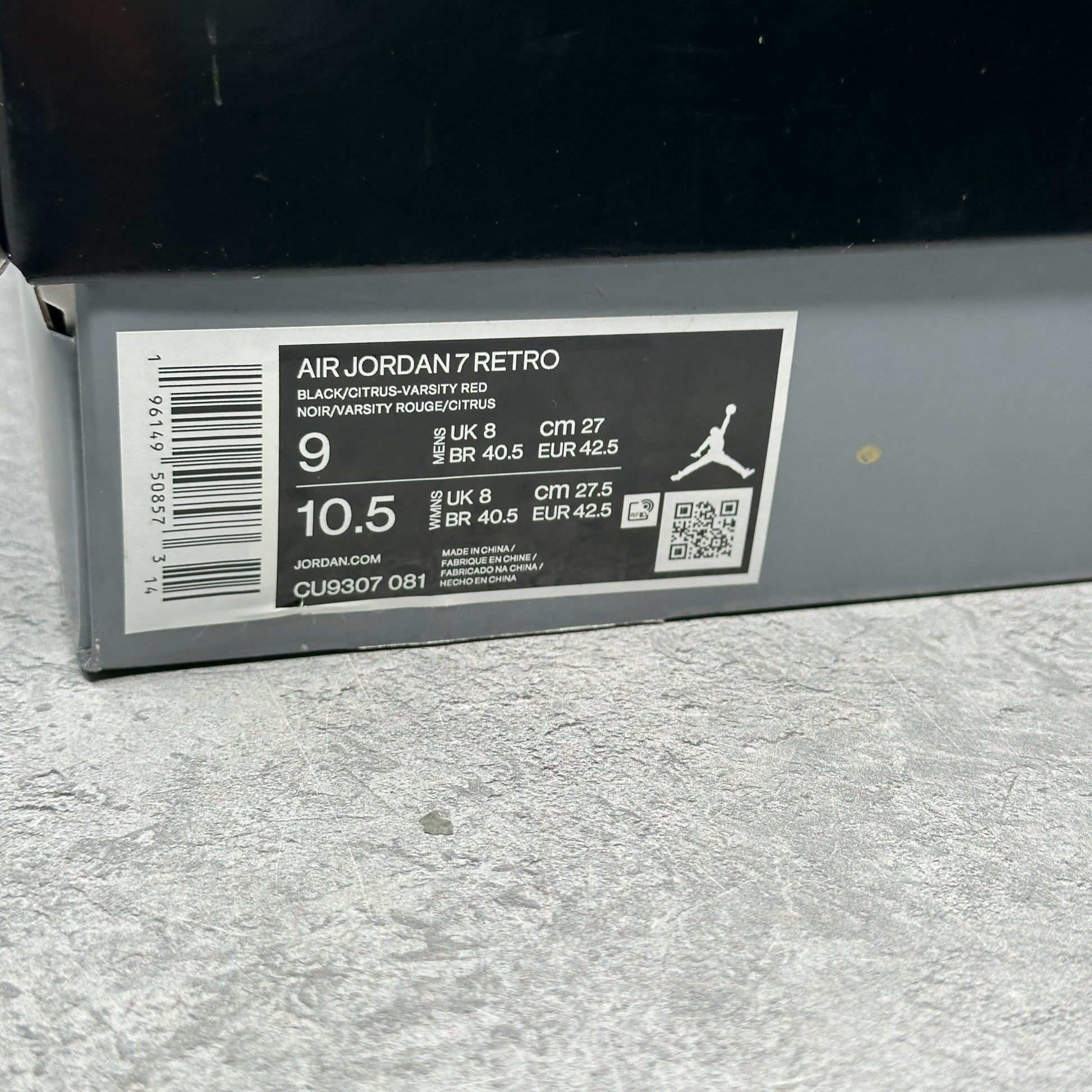 Jordan 7 Retro Citrus (2022) *pre-owned* SIZE 9