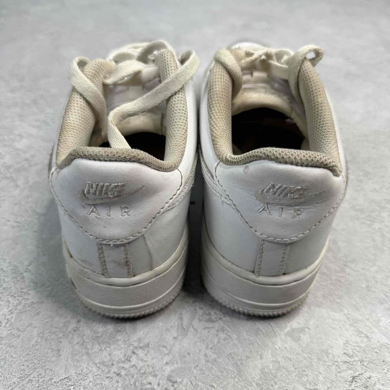 Nike Air Force 1 Low LE Triple White (GS) *pre - owned* SIZE 6Y - Kicks Collective PA - Nike - DH2920 - 111/FV5951 - 111 - Kid's Shoes - 6Y - Pre - Owned - No Box