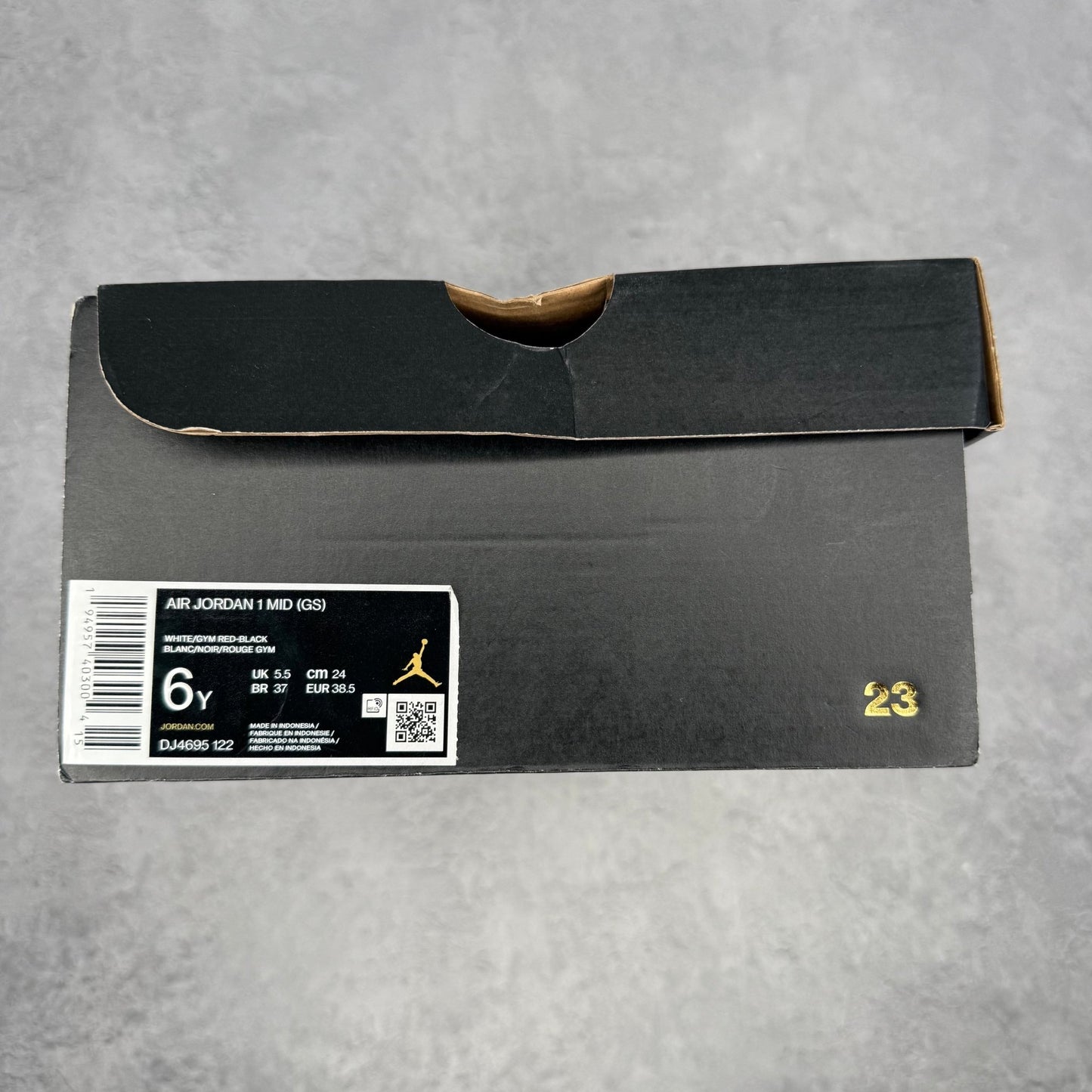 Jordan 1 Mid Gym Red Black White (GS) *pre - owned* SIZE 6Y - Kicks Collective PA - Jordan - DJ4695-122 - Kid's Shoes - 6Y - Pre - Owned