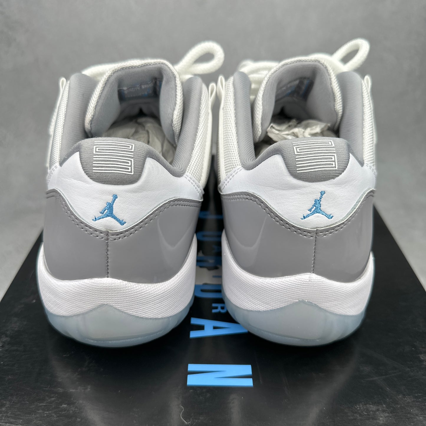 Jordan 11 Retro Low Cement Grey *pre-owned* SIZE 9.5