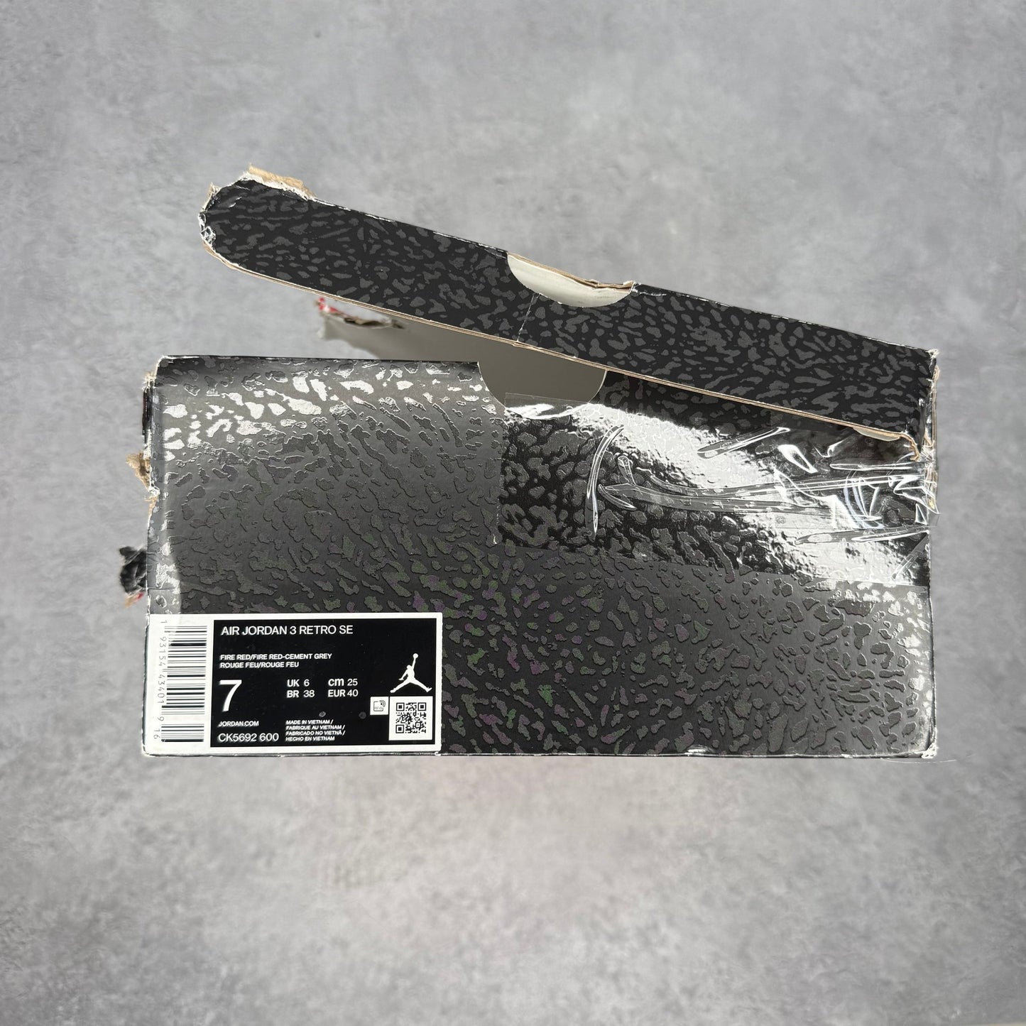 Jordan 3 Retro SE Unite - Kicks Collective PA - Jordan - CK5692-600 - Men's Shoes - 7M/8.5W - Brand New - Original Box (Damaged)