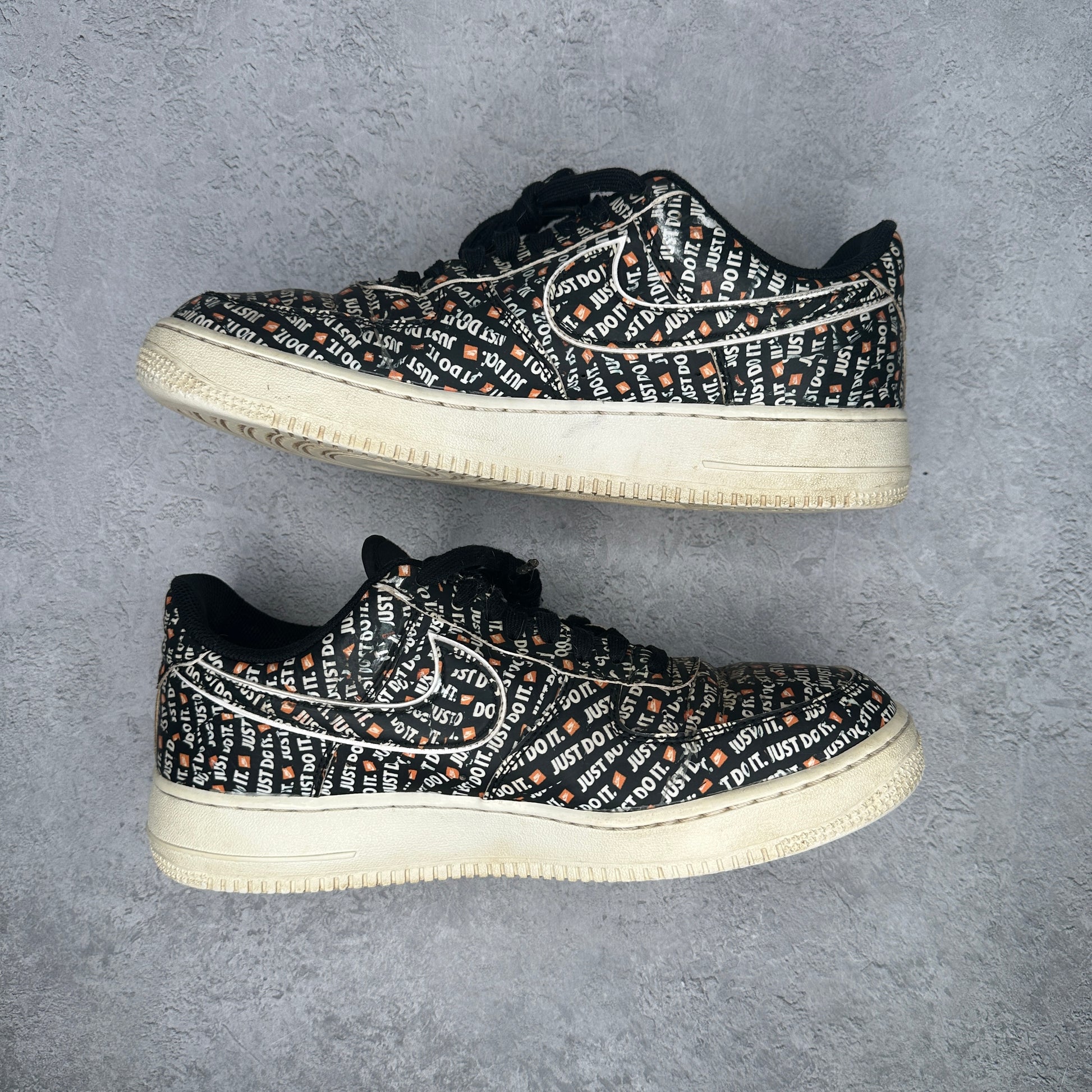 Nike Air Force 1 Low Just Do It Pack Black *pre-owned* SIZE 10.5