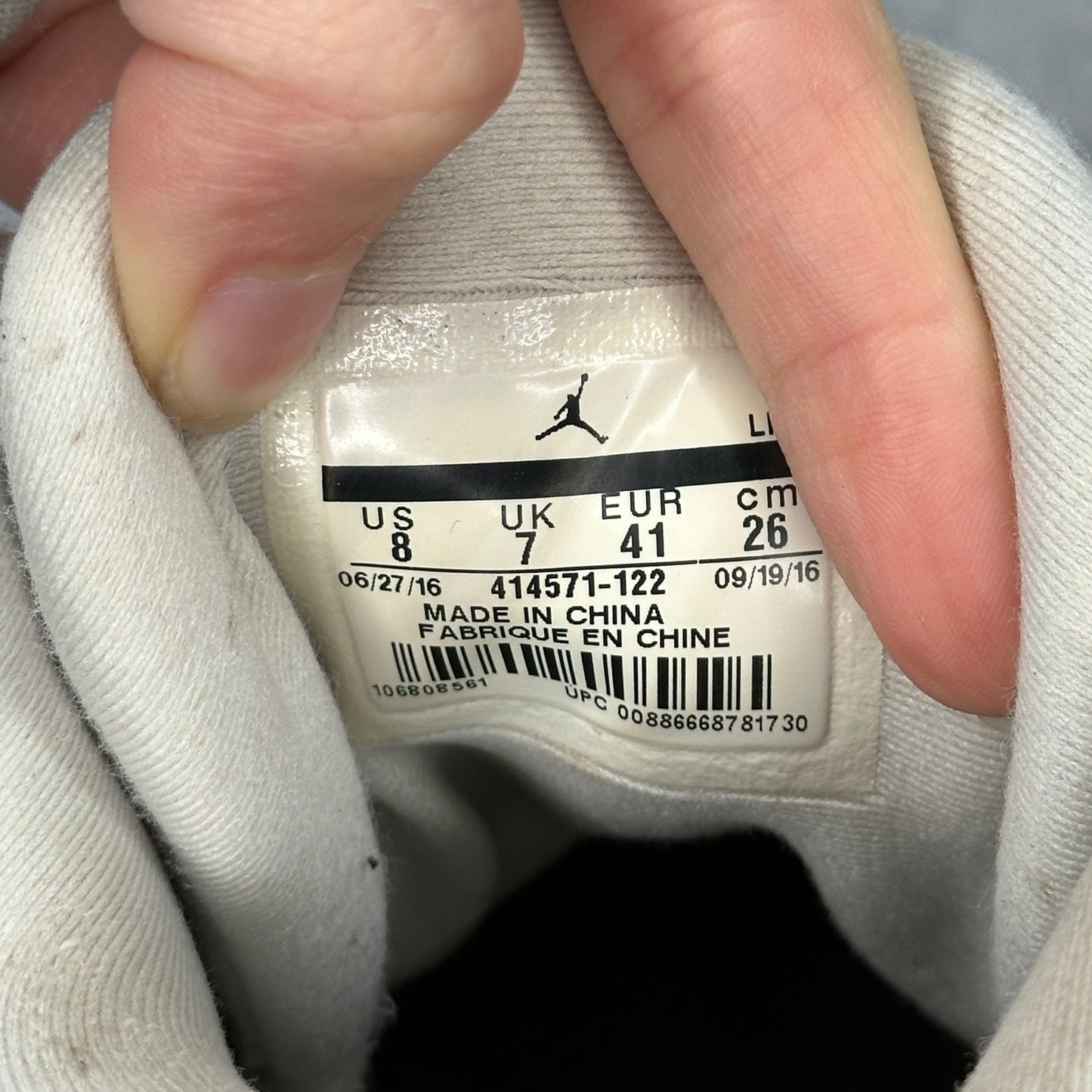 Jordan 13 Retro OG Chicago (2017) *pre-owned* SIZE 8