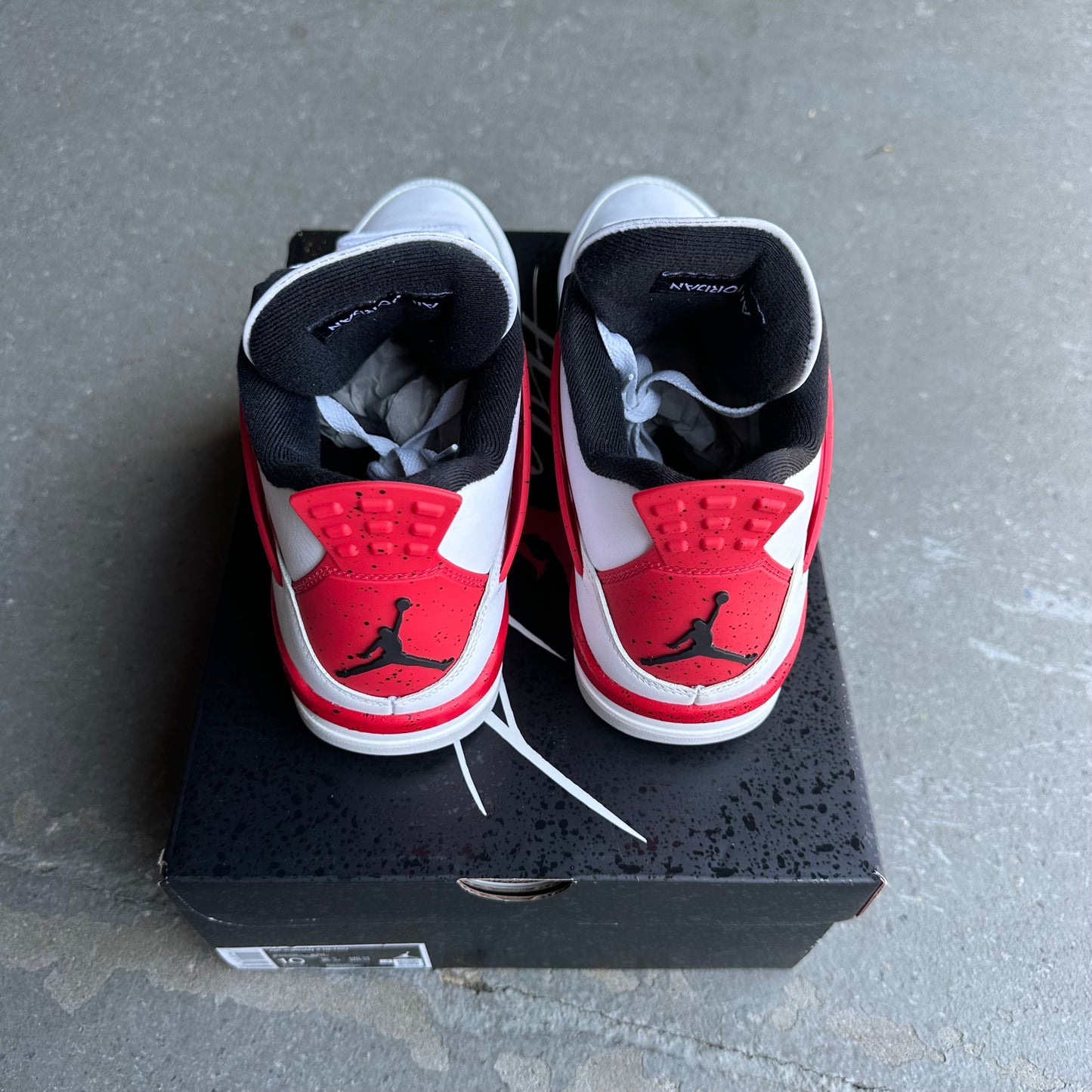 Jordan 4 Retro Red Cement *pre-owned* (SIZE 10)
