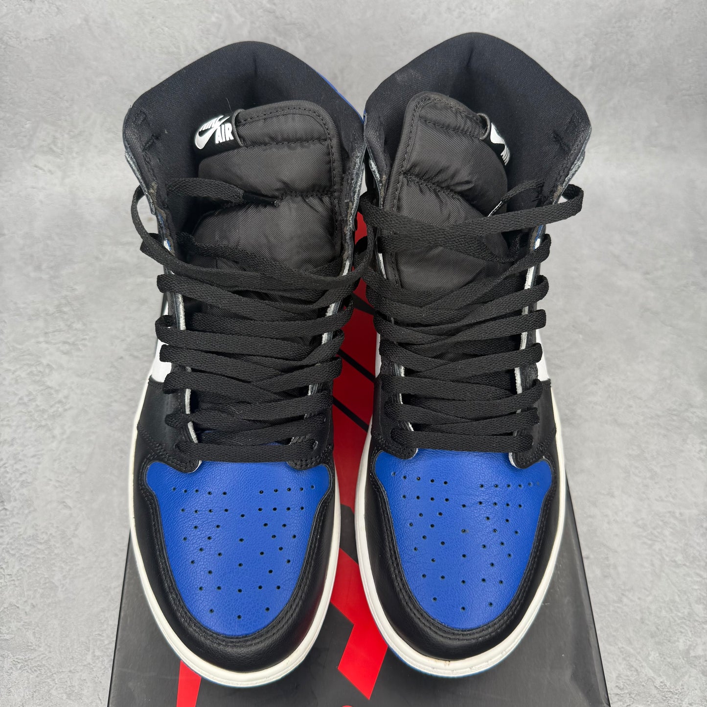 Jordan 1 Retro High Royal Toe *pre-owned* SIZE 11.5