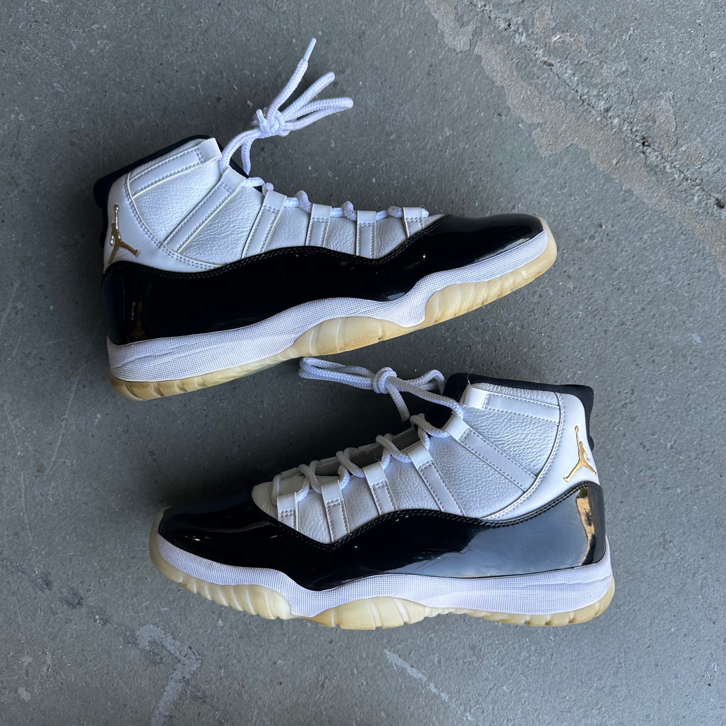 Jordan 11 Retro DMP Gratitude (2023) *pre-owned* (SIZE 11)